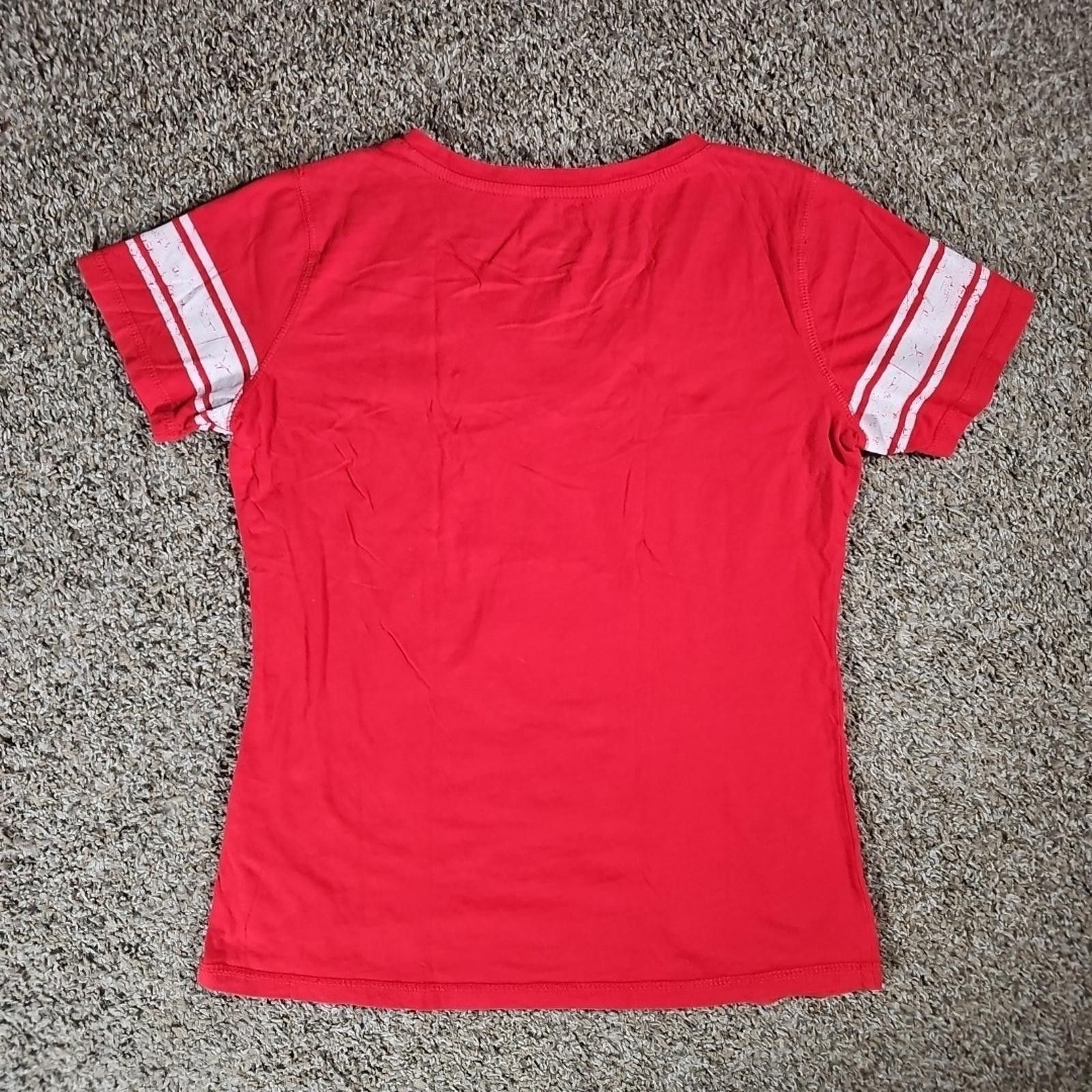 G-III GIII 4her By Carl Banks Small Vneck Size S / US 4 / IT 40 - 6 Thumbnail