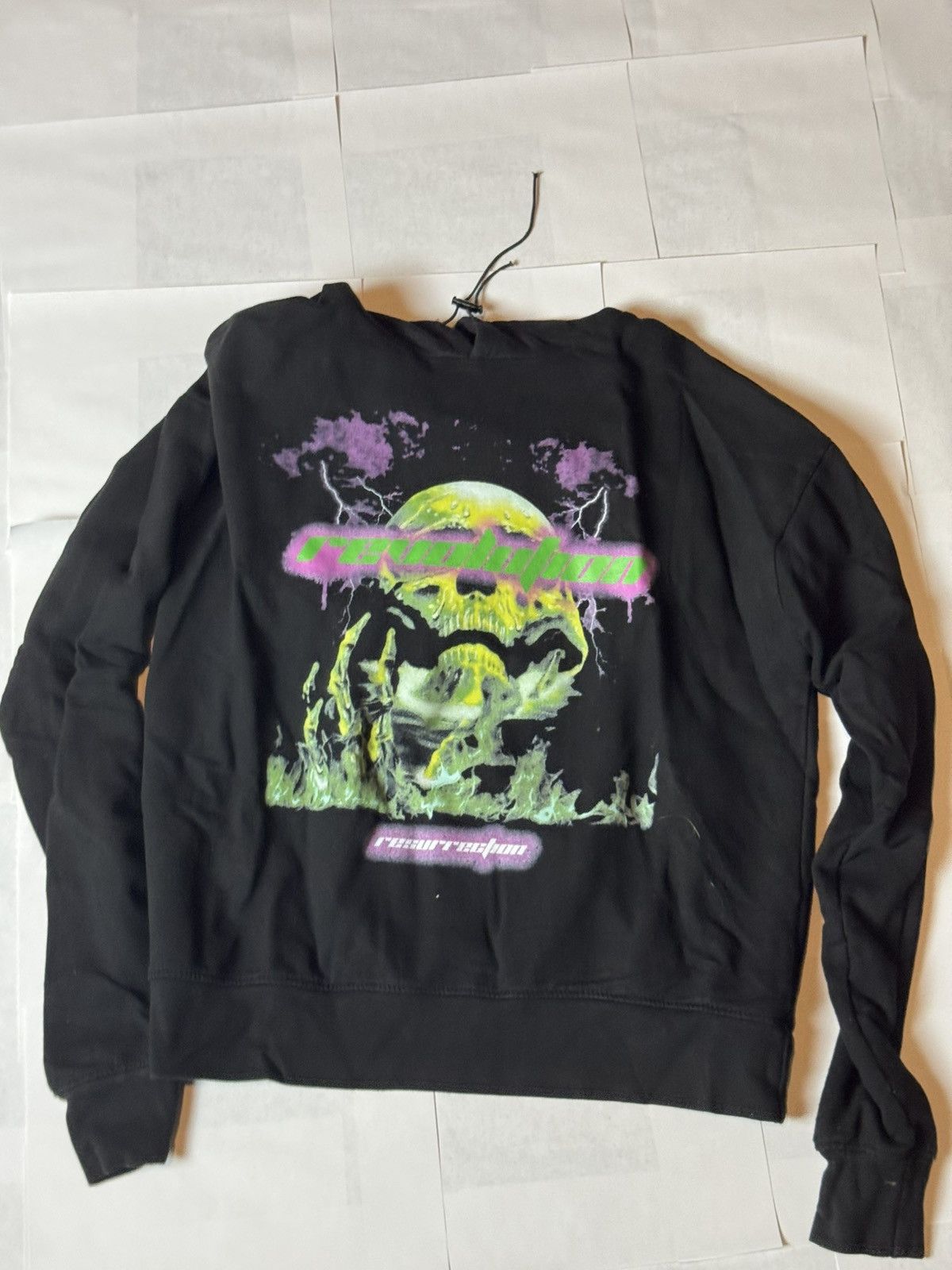 Fashion Nova Graphic hoodie Size US M / EU 48-50 / 2 - 1 Thumbnail