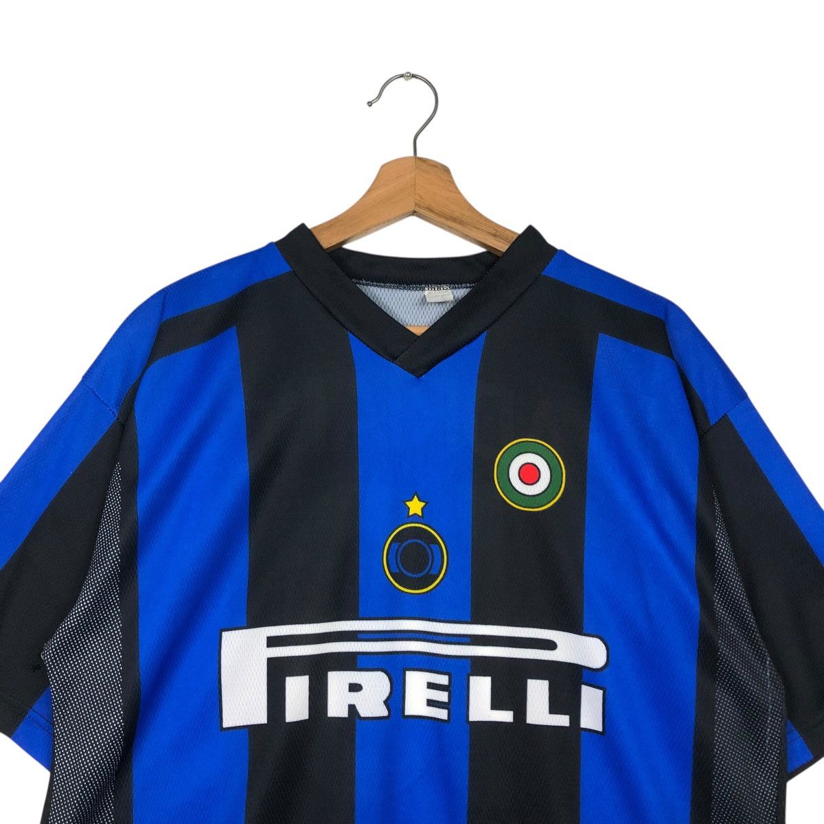 Vintage 📌Vintage Jersey Inter Milan Pirelli Adriano Big Logo Size US XL / EU 56 / 4 - 4 Thumbnail