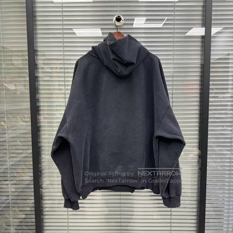 Balenciaga Balenciaga Destroyed Embroidered Hooded Sweatshirt Size US XS / EU 42 / 0 - 2 Thumbnail