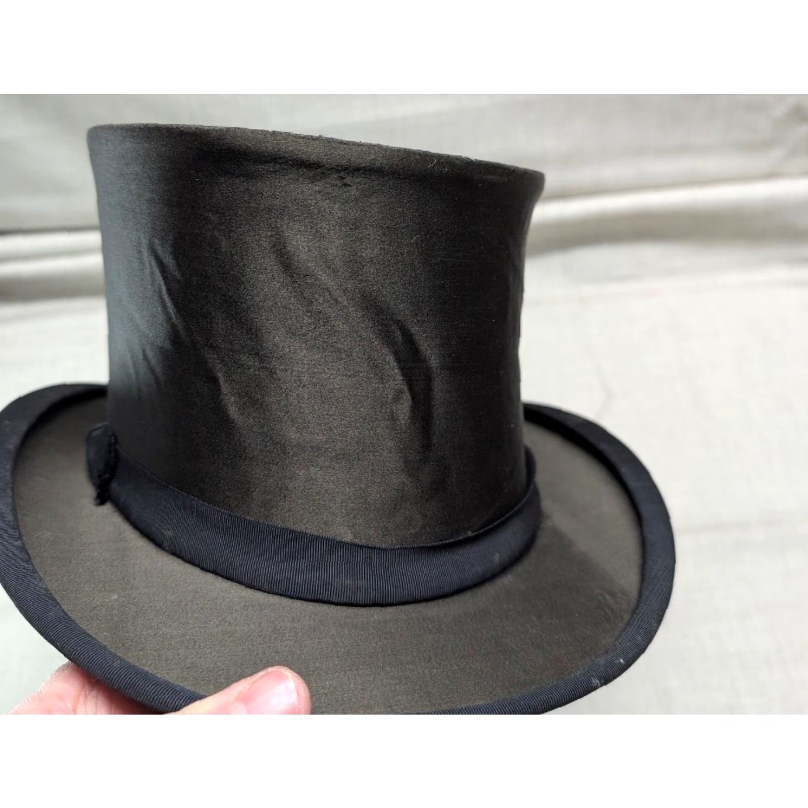 Vintage VINTAGE 1800s 1900s antique TOP HAT stovepipe 7-1/4 black SILK FRANCE Victorian Edwardian Top Hat Mens Silk 7-1/4 Black France Victorian 1800s 1900s Size US M / EU 48-50 / 2 - 4 Thumbnail