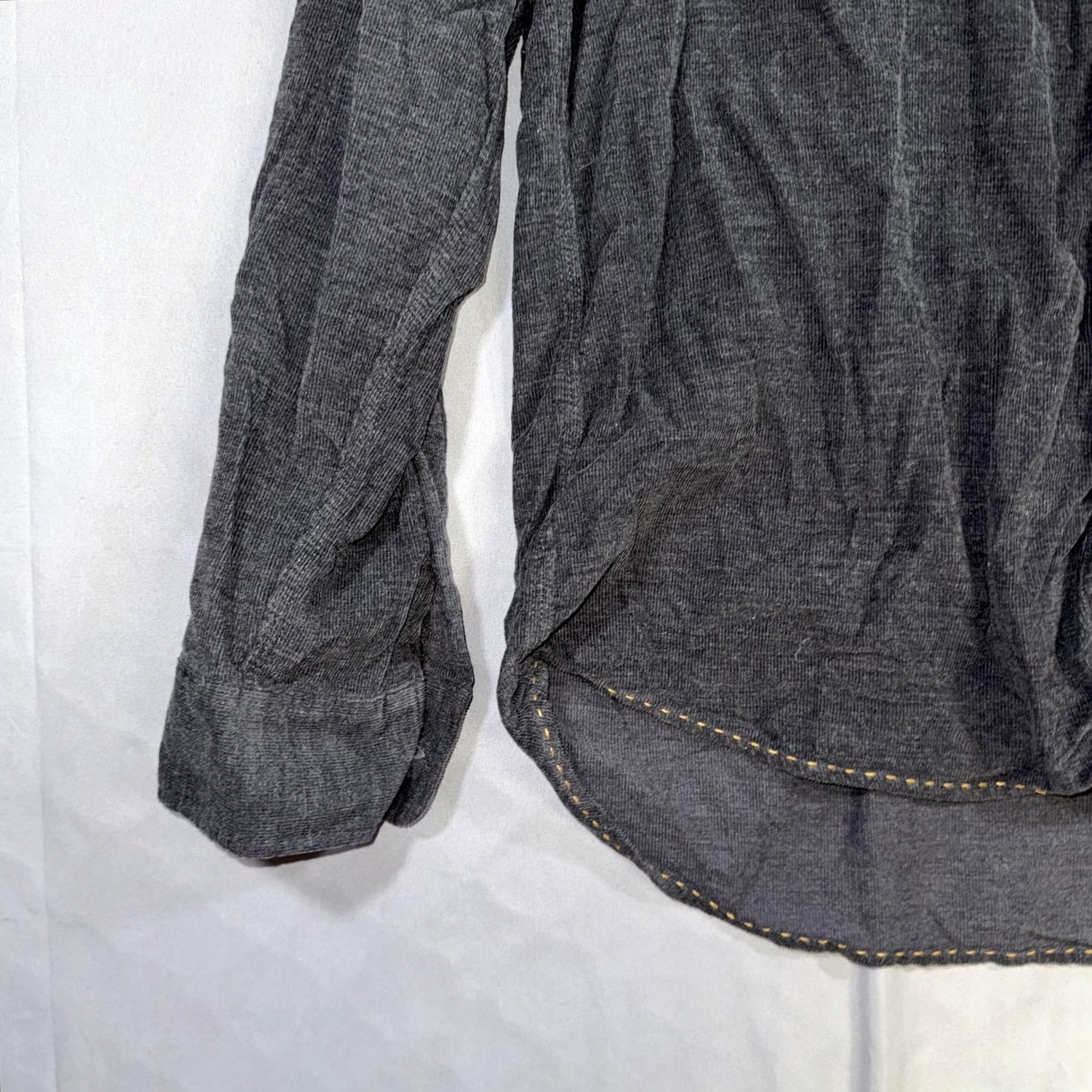 True Religion True Religion Shirt Women’s XL Gray Knit Long Sleeve Button Front Pockets Casual Size XL / US 12-14 / IT 48-50 - 6 Thumbnail