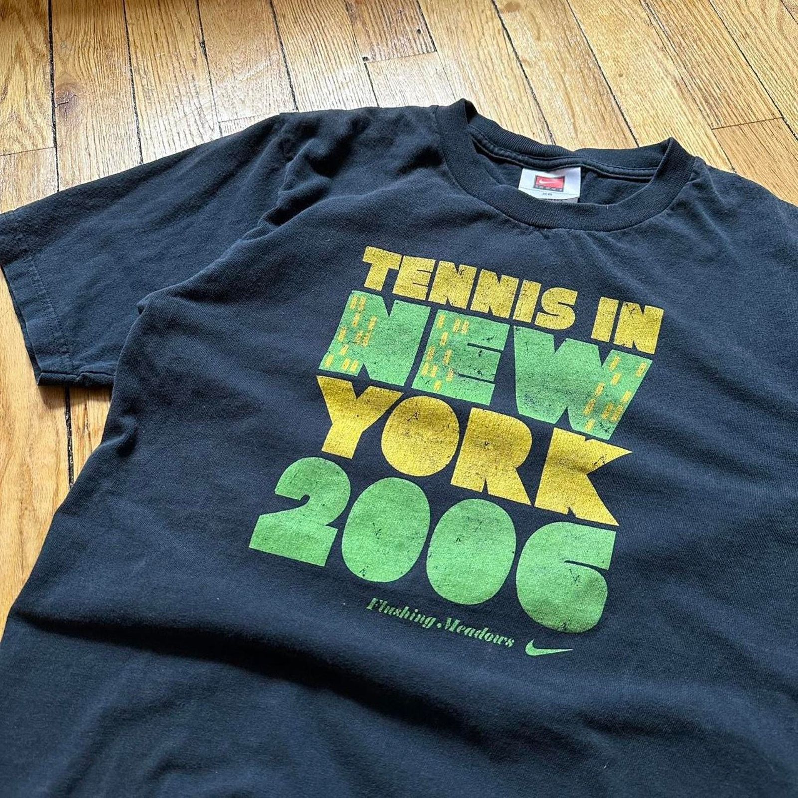 Nike × Vintage Vintage 2006 Black Faded Nike New York Tennis Graphic Tee Size US XS / EU 42 / 0 - 1 Thumbnail
