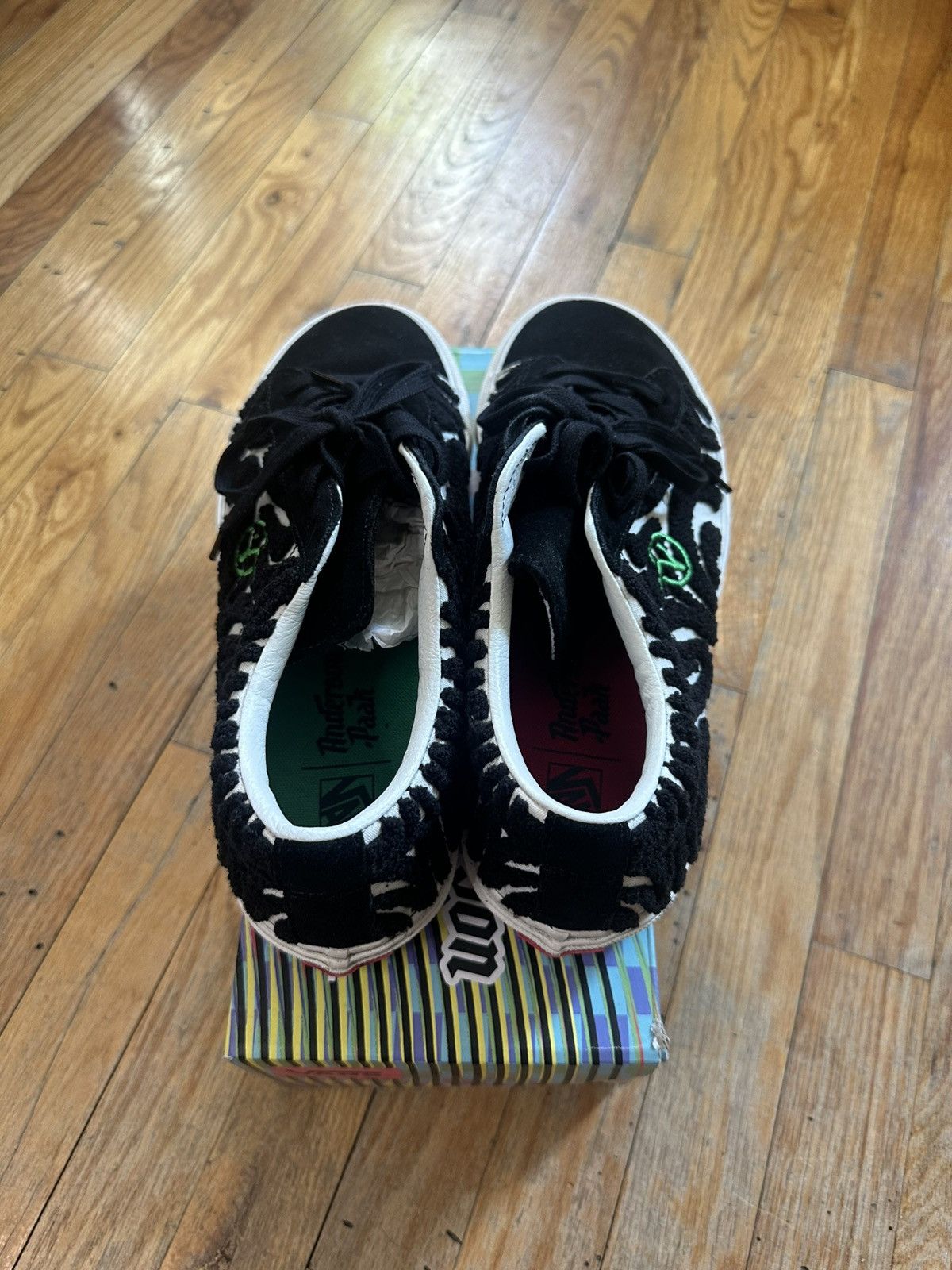 Vans Vans x Anderson Paak collab Size US 11 / EU 44 - 4 Thumbnail