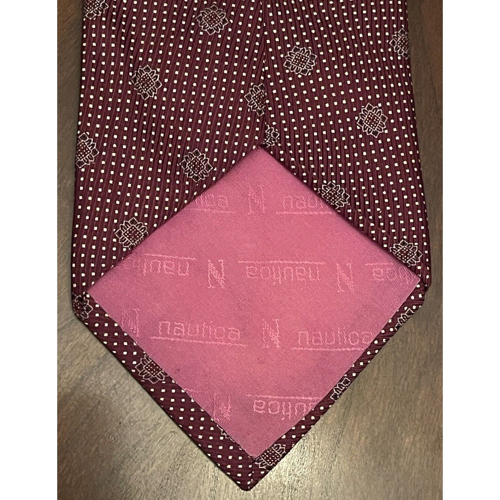 Nautica Nautica Burgundy Silk Mens NeckTie Made In Costa Rica Size ONE SIZE - 2 Thumbnail