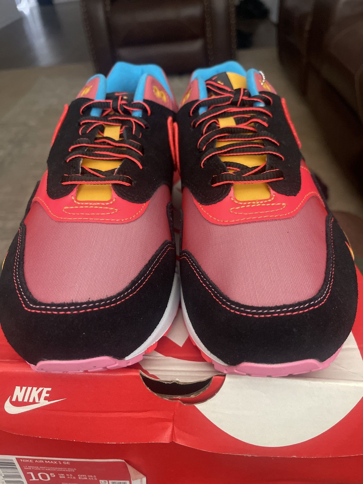 Nike “CHINATOWN” 🇨🇳 NIKE AIR MAX 1 SE Size US 10.5 / EU 43-44 - 5 Thumbnail