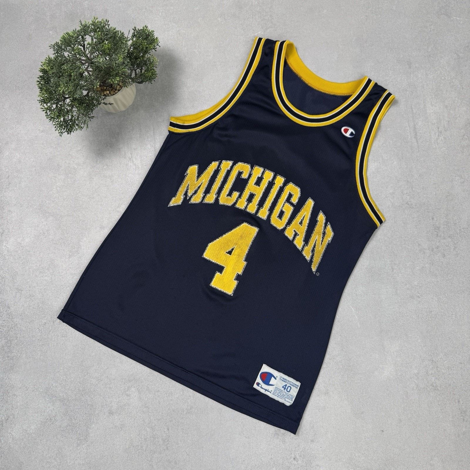 Champion Chris Webber University of Michigan Champion Basketball Size US S / EU 44-46 / 1 - 1 Thumbnail