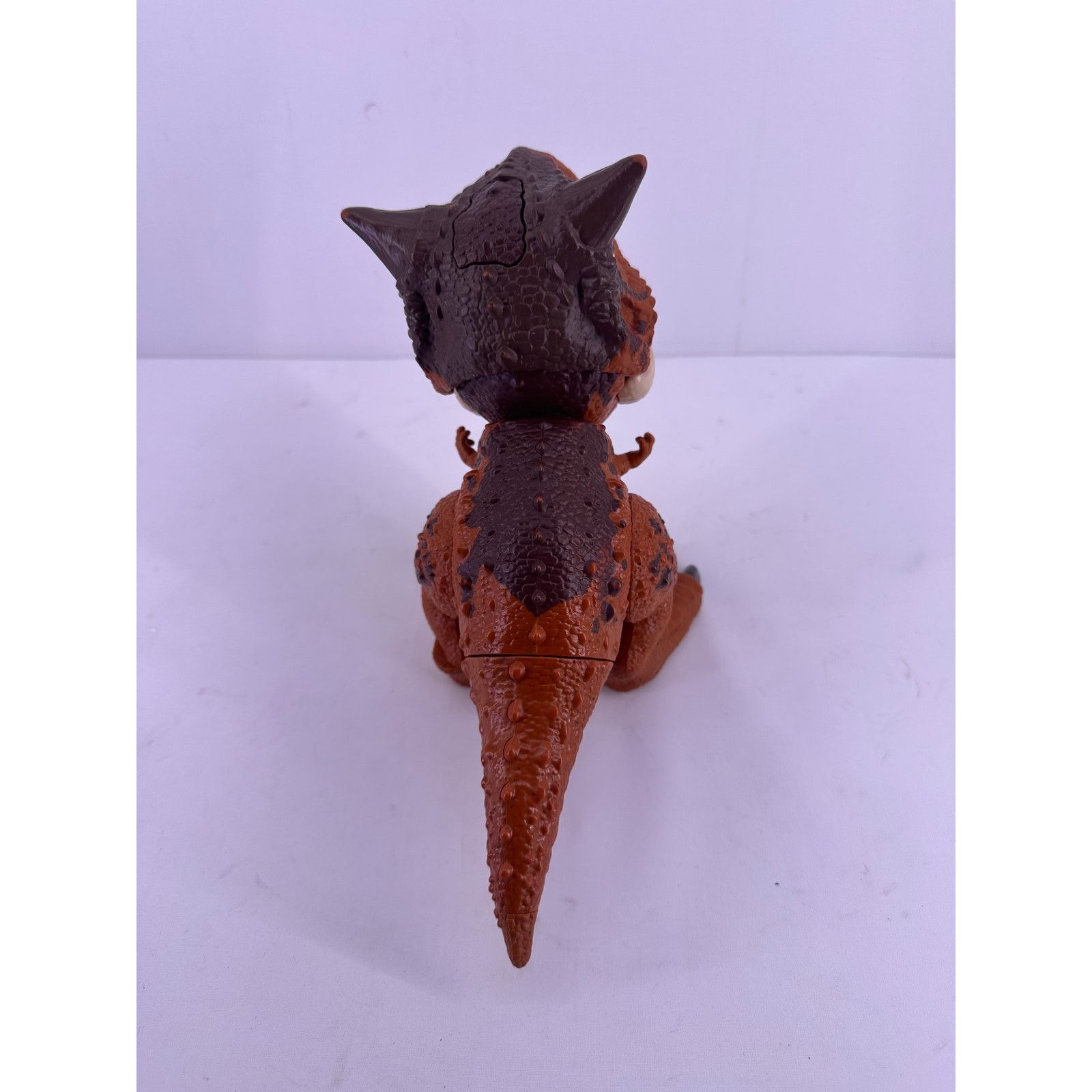 & Other Stories Jurassic World Wild Chompin Carnotaurus Baby Toro Dino Size ONE SIZE - 5 Thumbnail