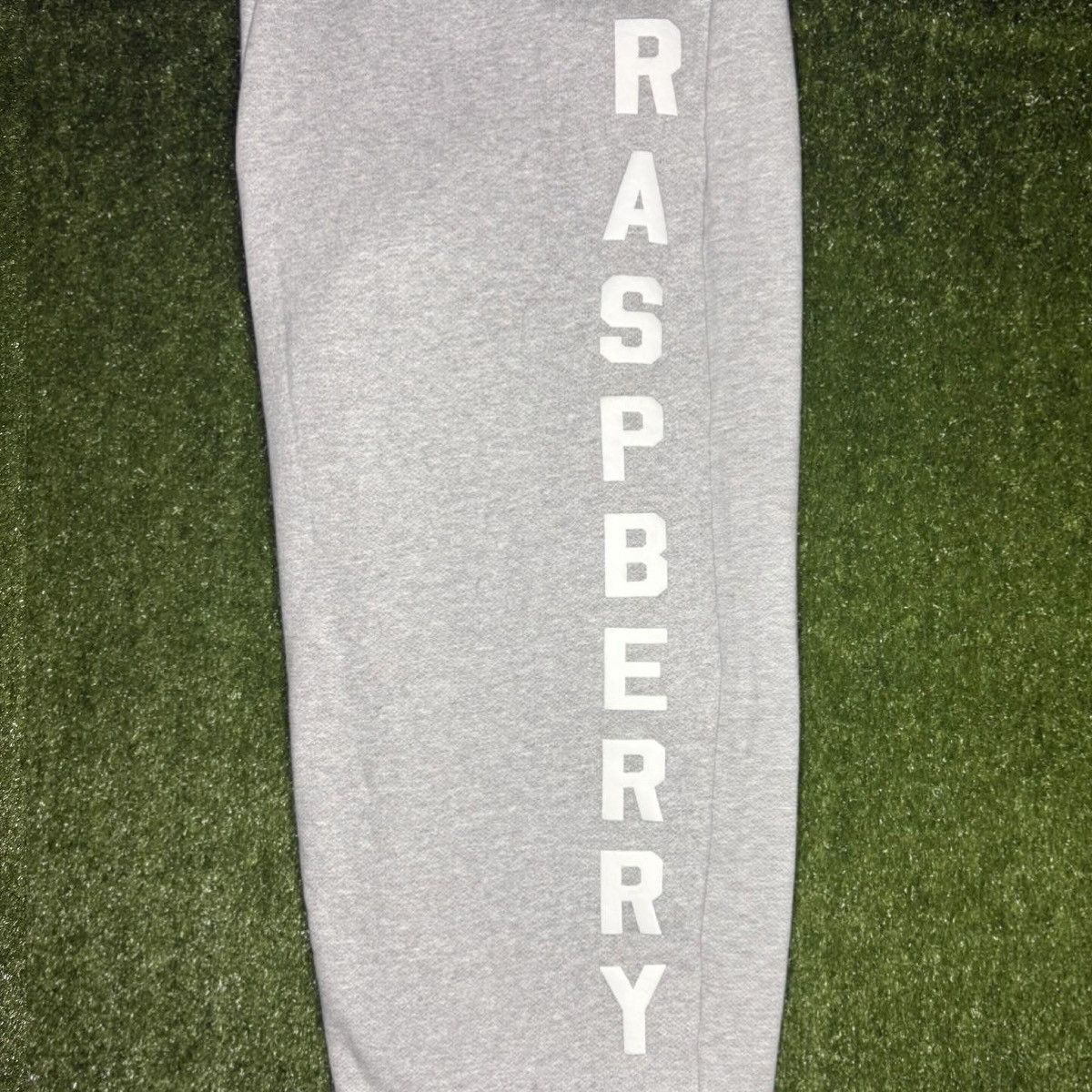 The GV Gallery GV Gallery Heather Grey Weekday Baggy Sweatpants Size US 30 / EU 46 - 2 Thumbnail