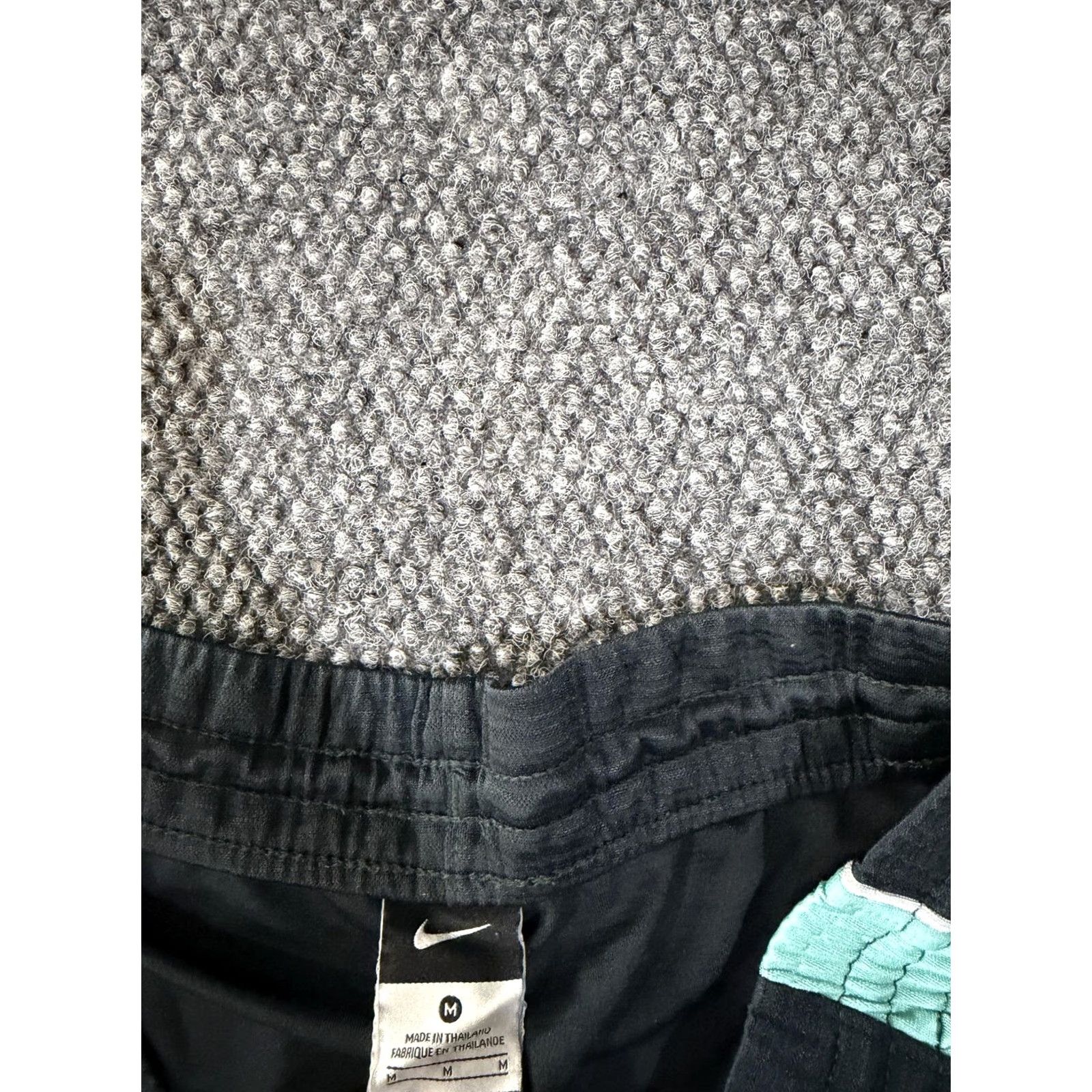 Nike Nike Shorts Mens M Black Colorblock 11 Inch Athletic Gym Training Size US 31 - 4 Thumbnail