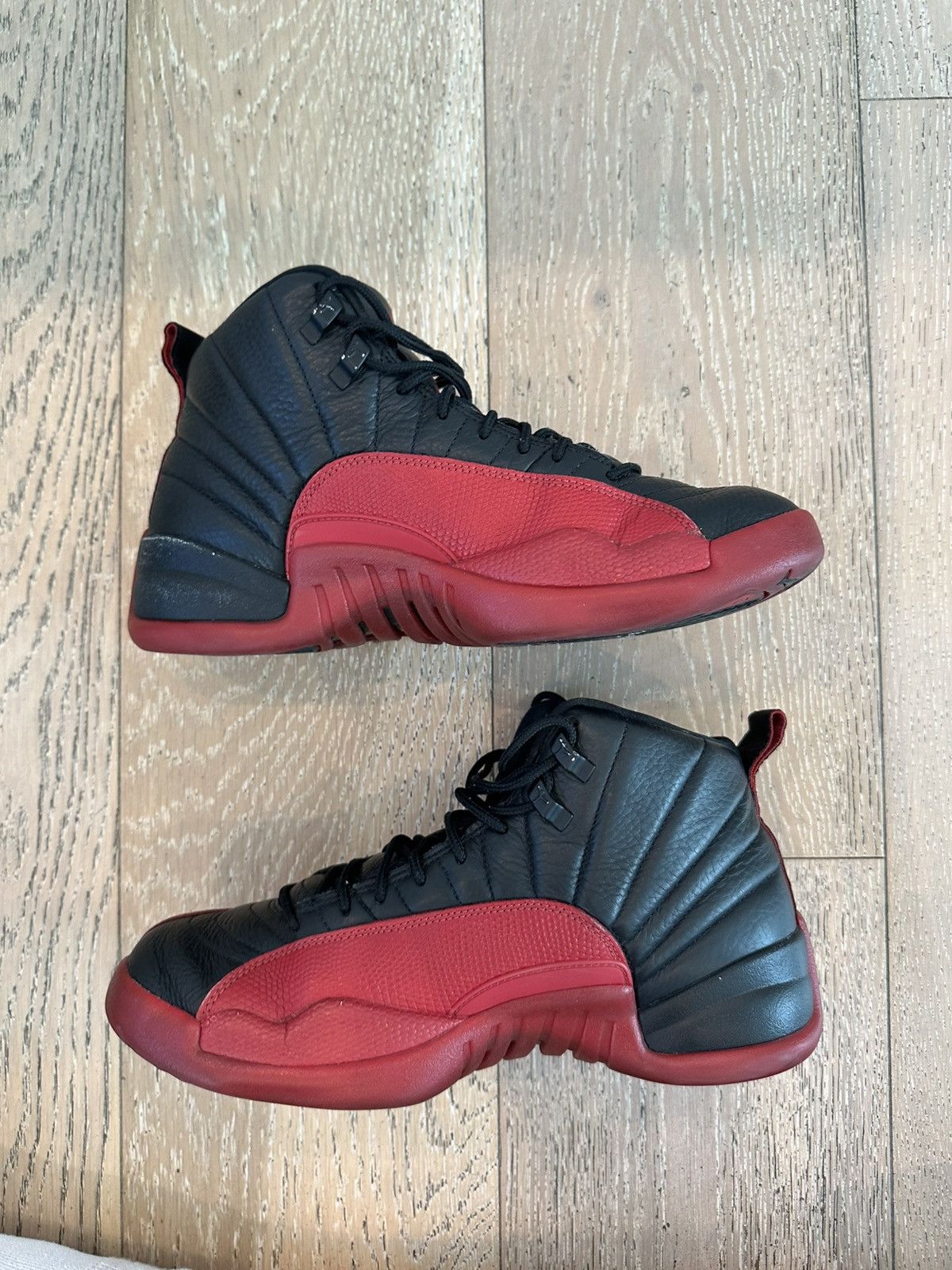 Jordan Brand Jordan 12 Flu Game 2025 Size US 9.5 / EU 42-43 - 5 Thumbnail