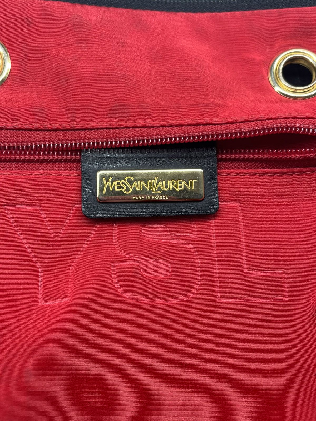 Yves Saint Laurent Authentic Yves Saint Laurent Handbags Black Size ONE SIZE - 20 Thumbnail