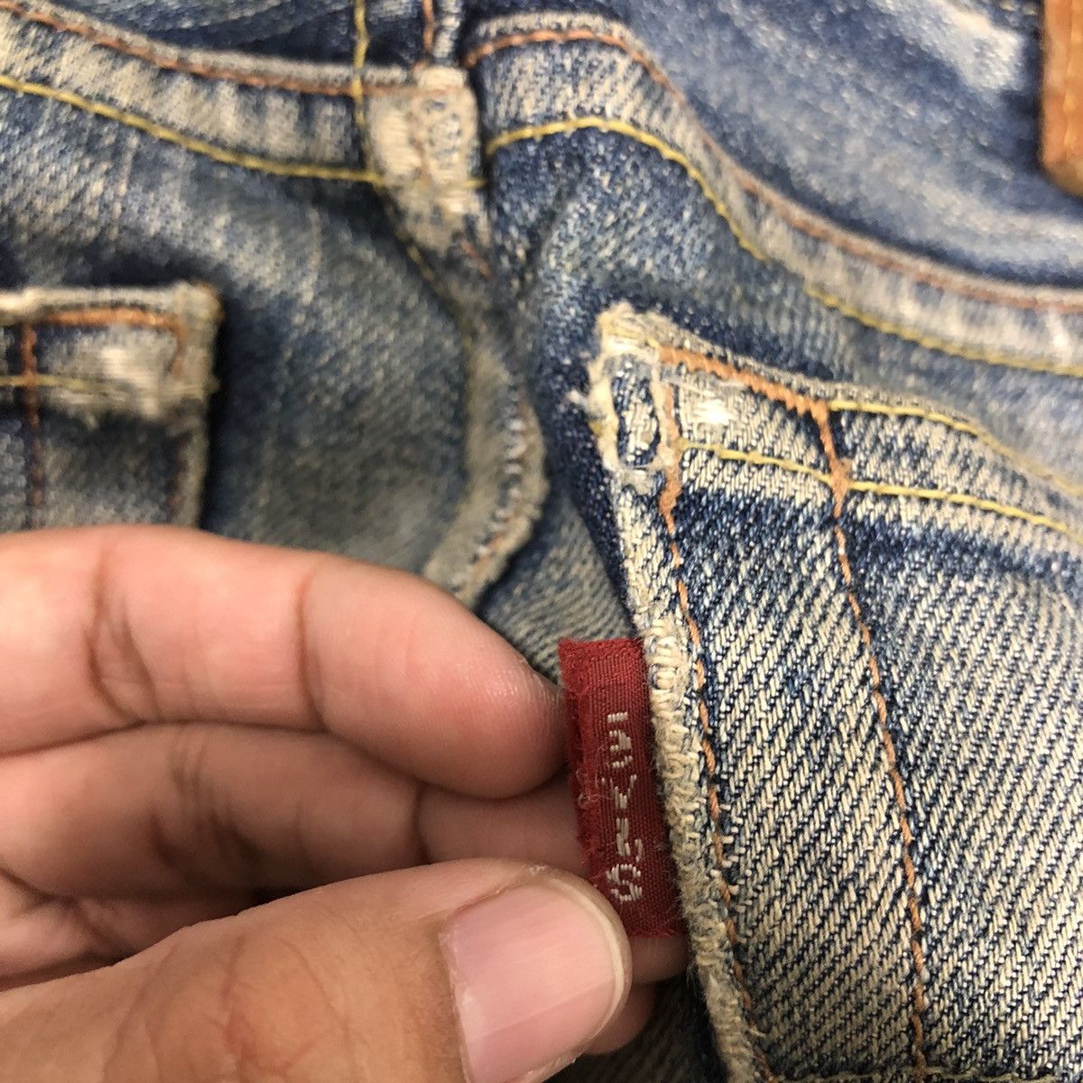 Levi's Vintage Clothing 🔥Rare Distressed Denim Jeans Levi’s Size US 32 / EU 48 - 16 Thumbnail