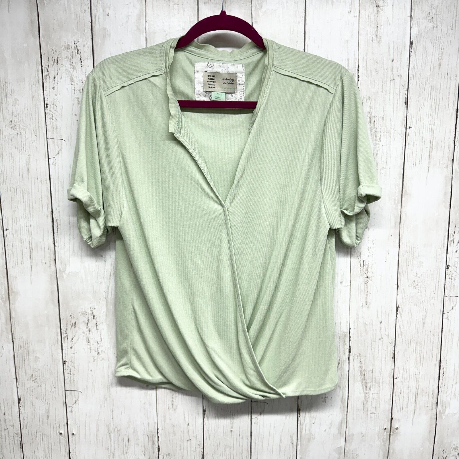 Anthropologie Anthropologie Saturday/Sunday XS Sage Short Sleeve Amy Top Size XS / US 0-2 / IT 36-38 - 1 Thumbnail