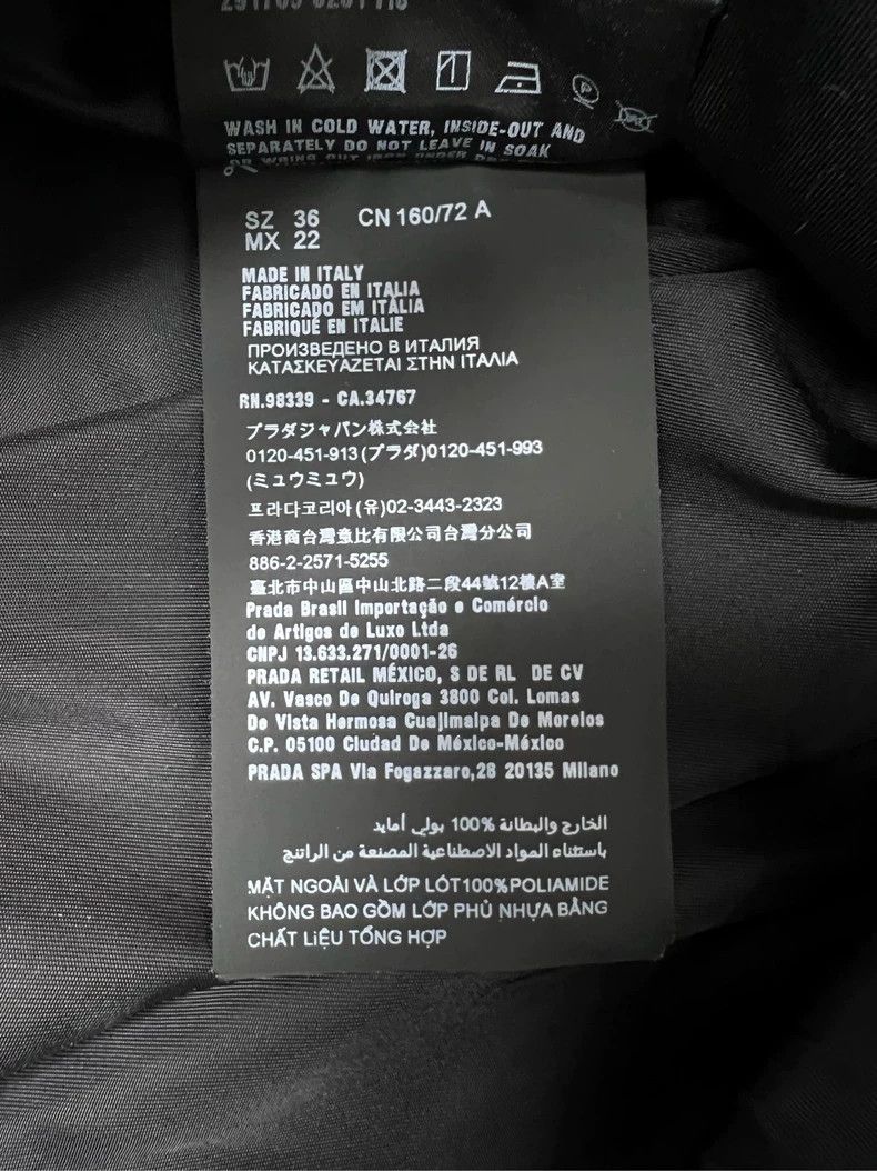 Prada Prada Size 36 New triangle standard windbreaker jacket 250 Size US XS / EU 42 / 0 - 5 Thumbnail
