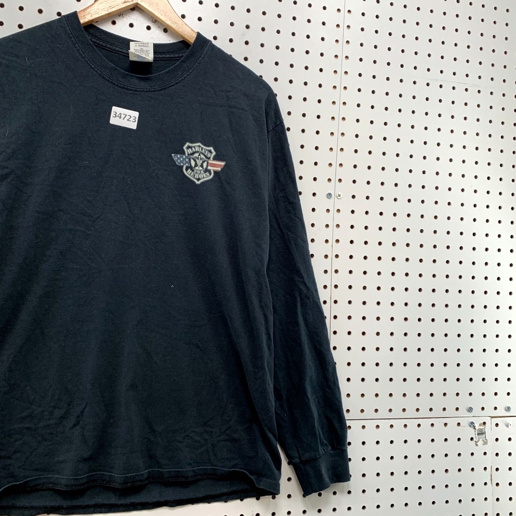 Gildan Keywords: "Vintage," "Harley," "For Heroes," "Shirt," "Mens," "Medium," "Black," "Eagle Flag," "20x27" – These are prominent and relevant Size US M / EU 48-50 / 2 - 5 Thumbnail