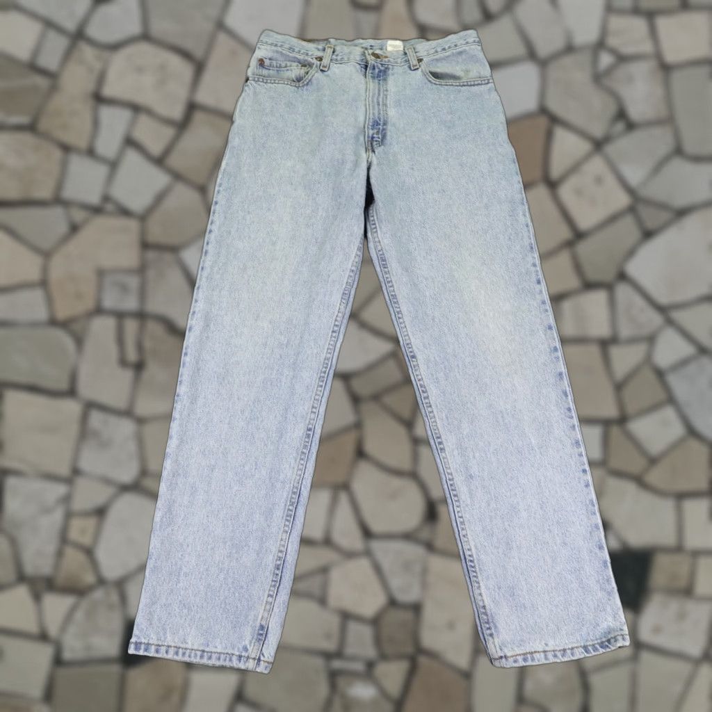 Levi's VINTAGE Levi's Jeans Mens 34x30 Blue Denim 540 Relaxed Light Wash Brown Tab Y2K Logo Pockets 540 Straight Jeans Mens Blue 34x30 Size US 32 / EU 48 - 1 Thumbnail