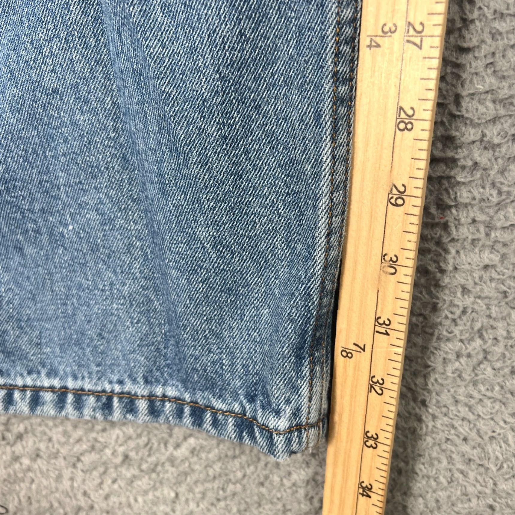 Levi's VINTAGE Levi's 560 Jeans Mens 36x34 Tapered Light Wash Denim 90s Classic Size US 36 / EU 52 - 6 Thumbnail