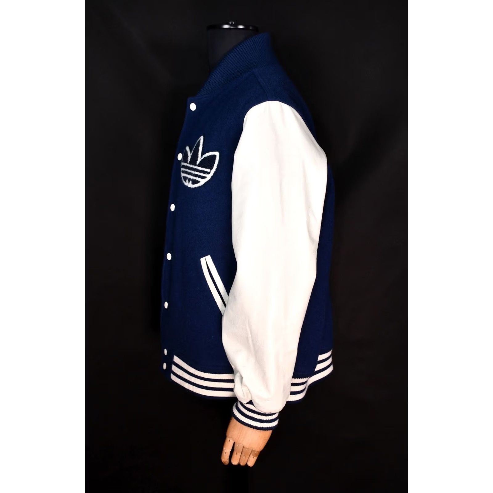 Adidas Adidas Originals Nigo 25 Varsity College Leather Sleeve Men's Jacket XL Blue Wool Sleeve Bomber Jacket College Logo Vintage No (cond) Size US XL / EU 56 / 4 - 3 Thumbnail