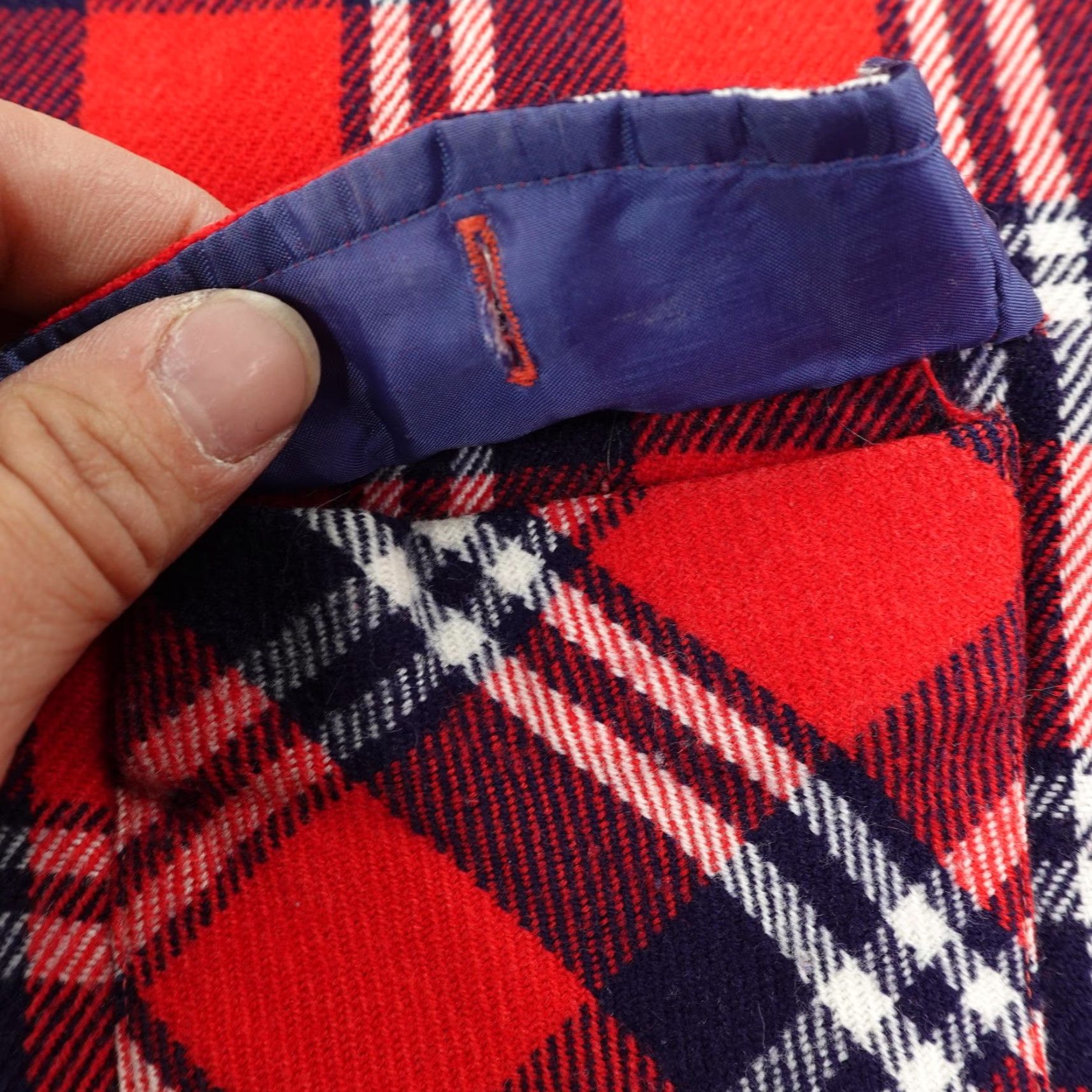 Vintage Vintage Kmart Sportsman Shirt Mens Medium Red Blue Plaid Flannel Workwear 70s ^ Size US M / EU 48-50 / 2 - 4 Thumbnail