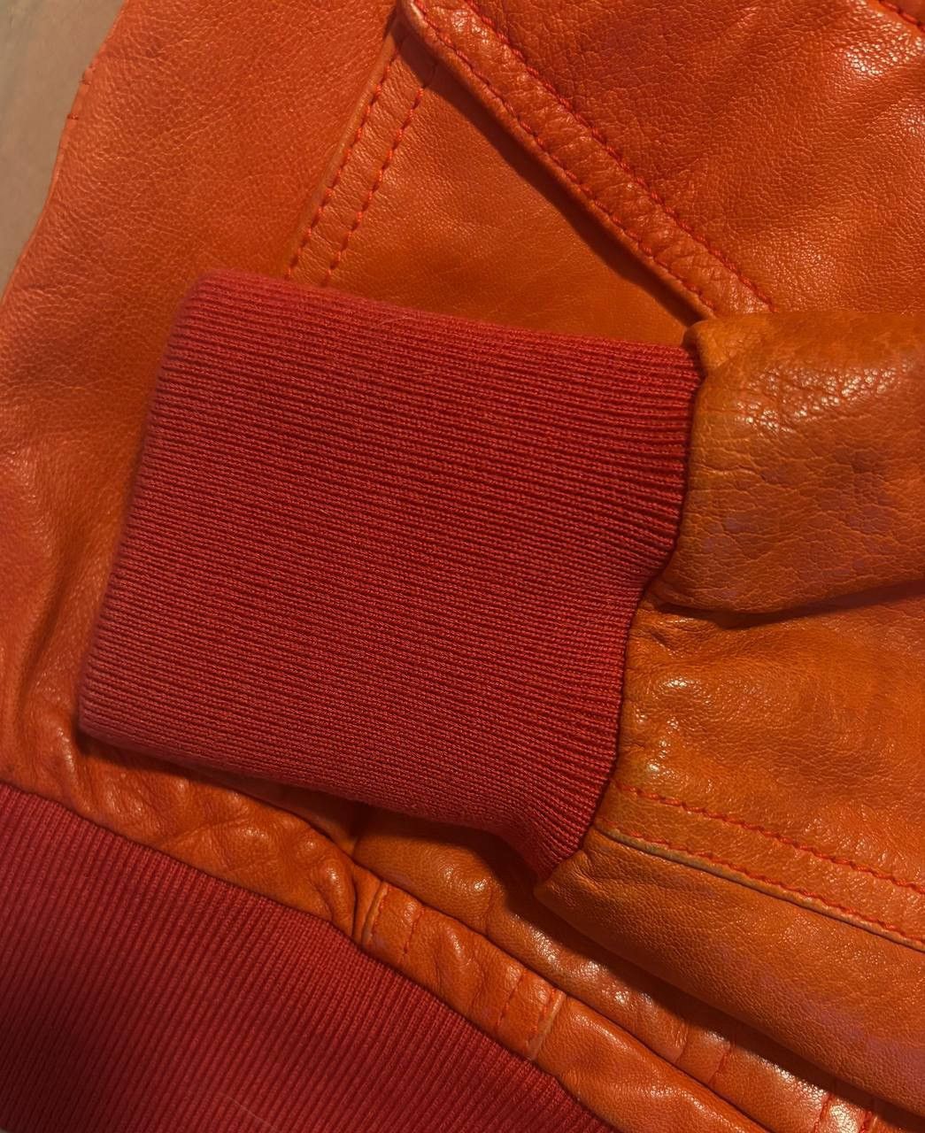 Bally Bally Y2K aesthetic Lambskin Leather Cropped Bomber Size XS / US 0-2 / IT 36-38 - 9 Thumbnail