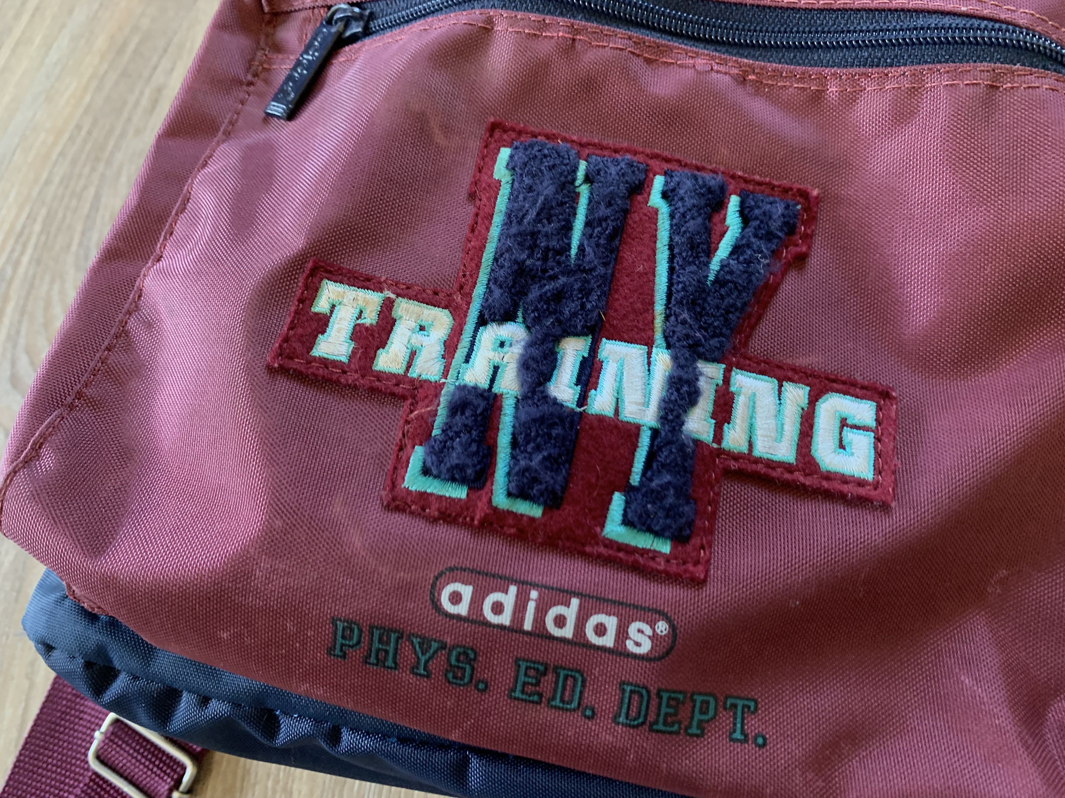 Adidas Rare Adidas New York Training Retro Backpack Size ONE SIZE - 4 Thumbnail