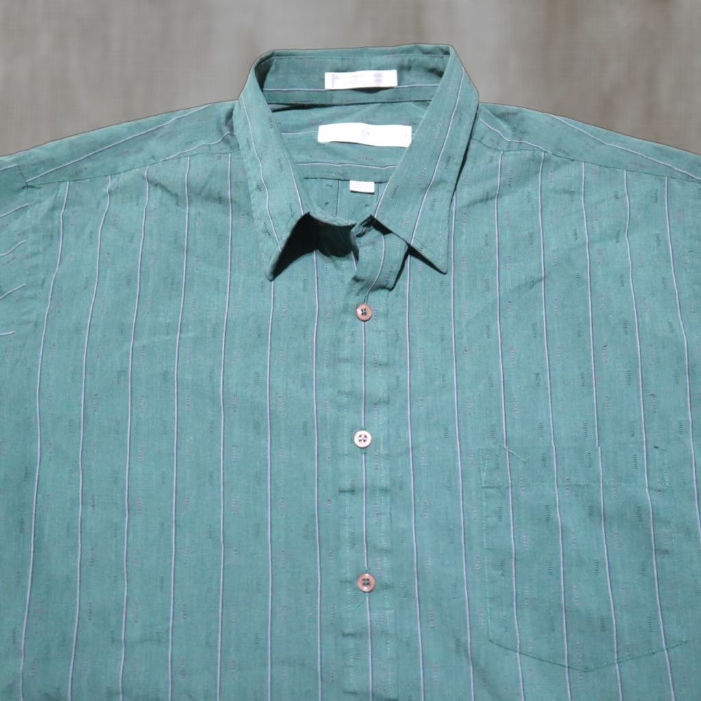 Geoffrey Beene Geoffrey Beene Shirt Men 16.5 Green Long Sleeve Button-Up Adult Regular Size 16.5 Men Green Classic Button-Up Shirt Size 46R - 1 Thumbnail