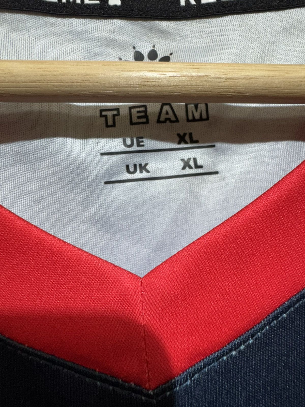 Other Baskonia Basketball Jersey Kelme XL New With Tags Size US XL / EU 56 / 4 - 6 Thumbnail