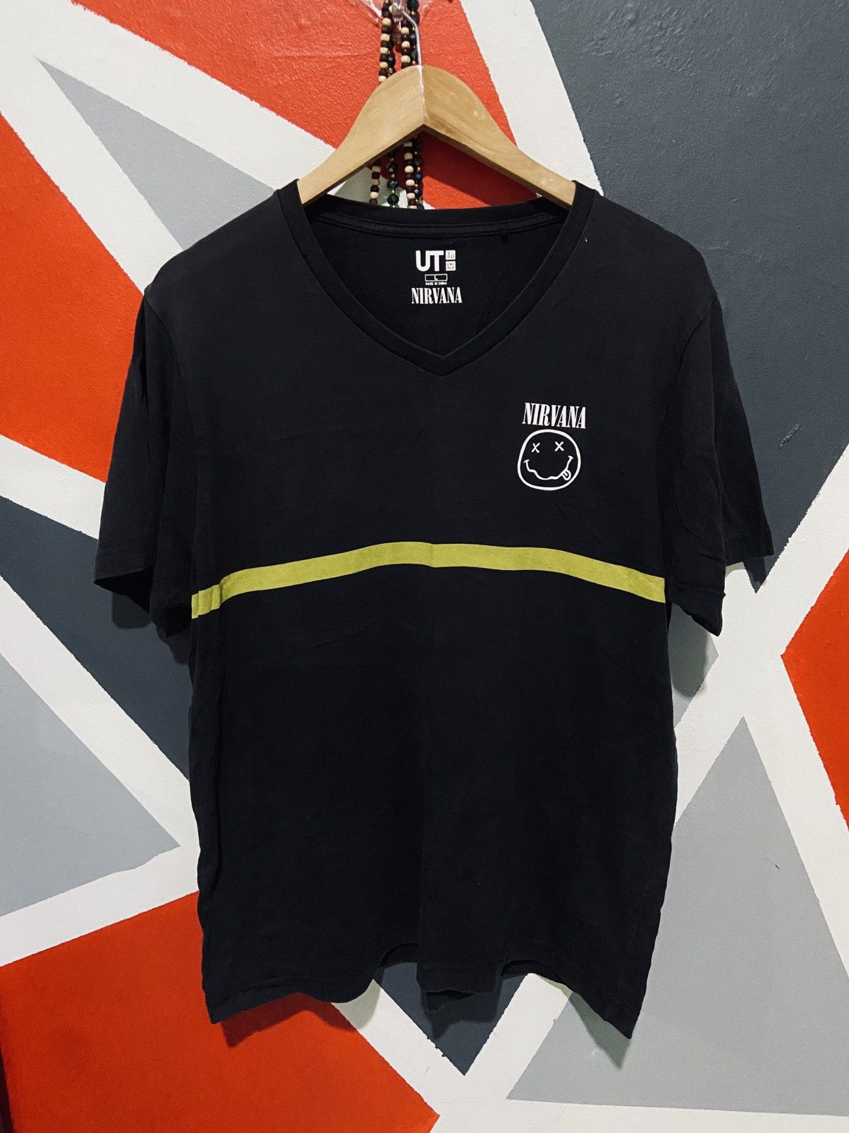Uniqlo Vintage Nirvana Tee Size US L / EU 52-54 / 3 - 1 Thumbnail