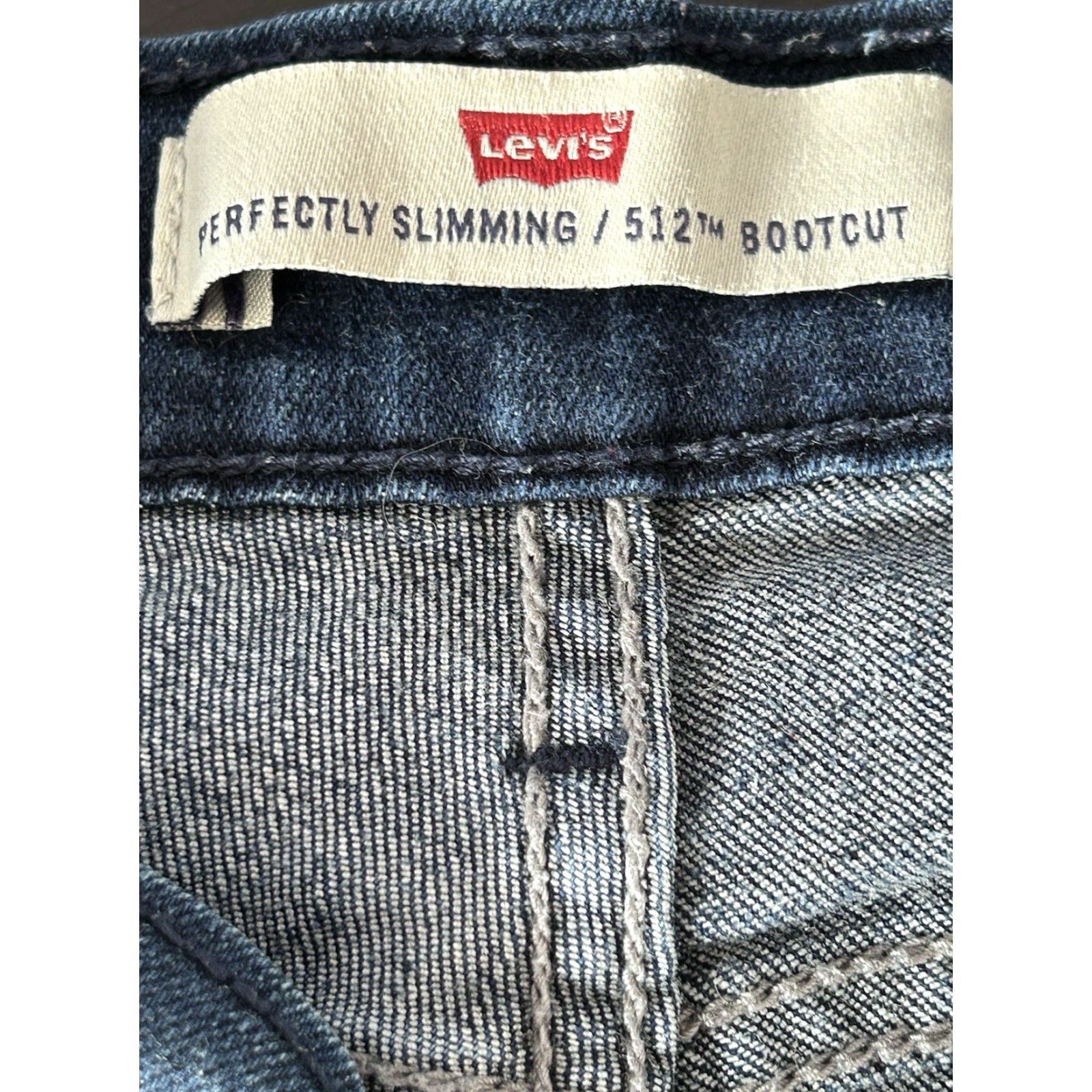 Levi's Womens Levi's 512 Jeans Bootcut Slimming High Rise Dark Wash 18 Blue Denim Regular Size 98% Cotton 2% Elastane Button Zip Size 40" / US 18 - 6 Thumbnail