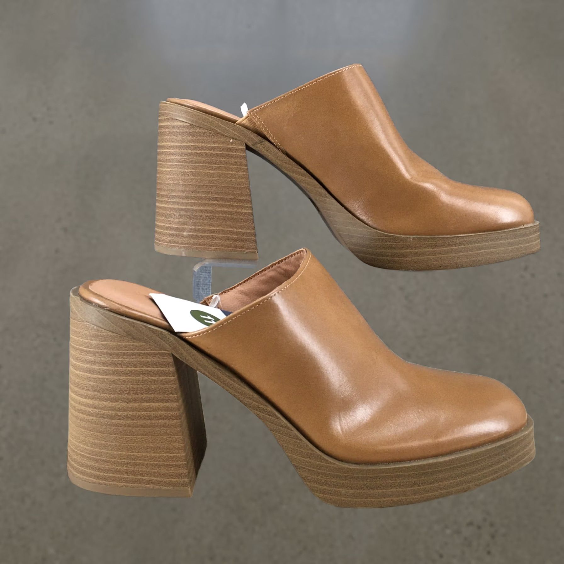 Vintage Universal Thread Heels Womens 11 Tan Mule Platform Slip On Chunky Block Heel Shoes Womens US 11 Brown Mule Platform Heel Size US 11 / IT 41 - 1 Thumbnail