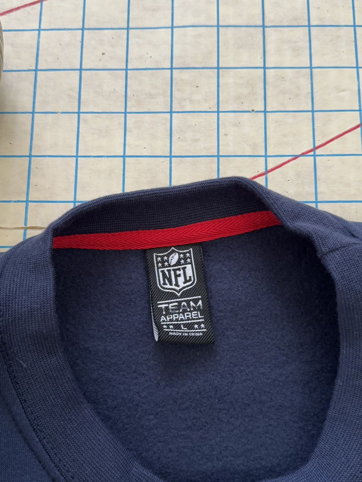 NFL NWT NFL Team Apparel New England Patriots Crewneck Sweater L Size US L / EU 52-54 / 3 - 8 Thumbnail