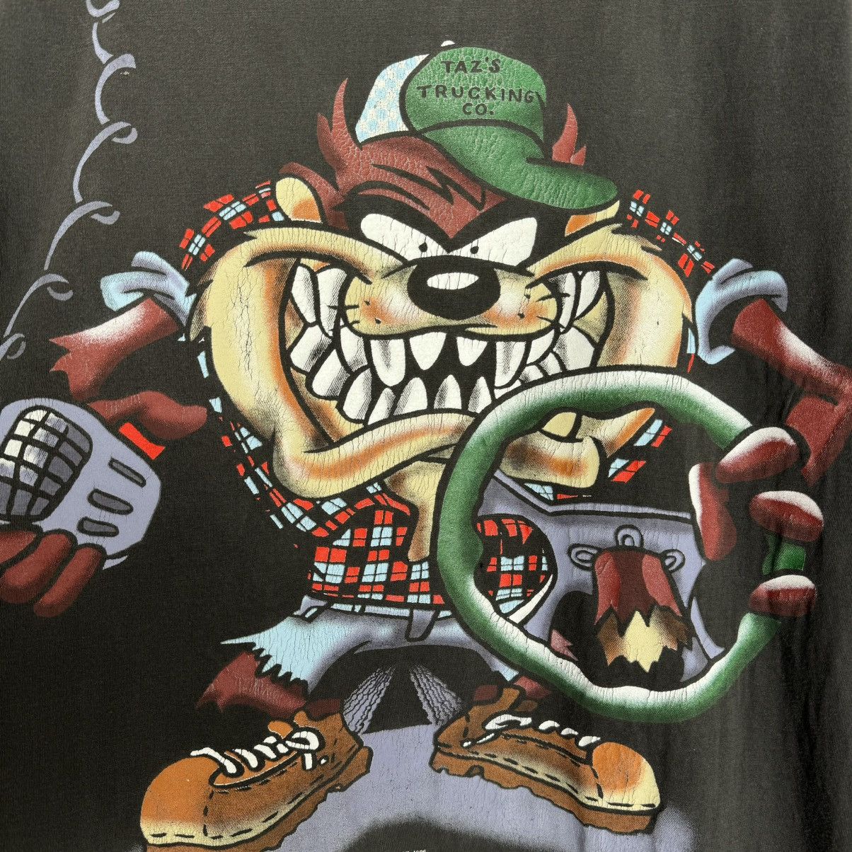 Vintage Vintage 1996 Looney Tunes Taz Truckin Co Cartoon T Shirt Size US XL / EU 56 / 4 - 4 Thumbnail