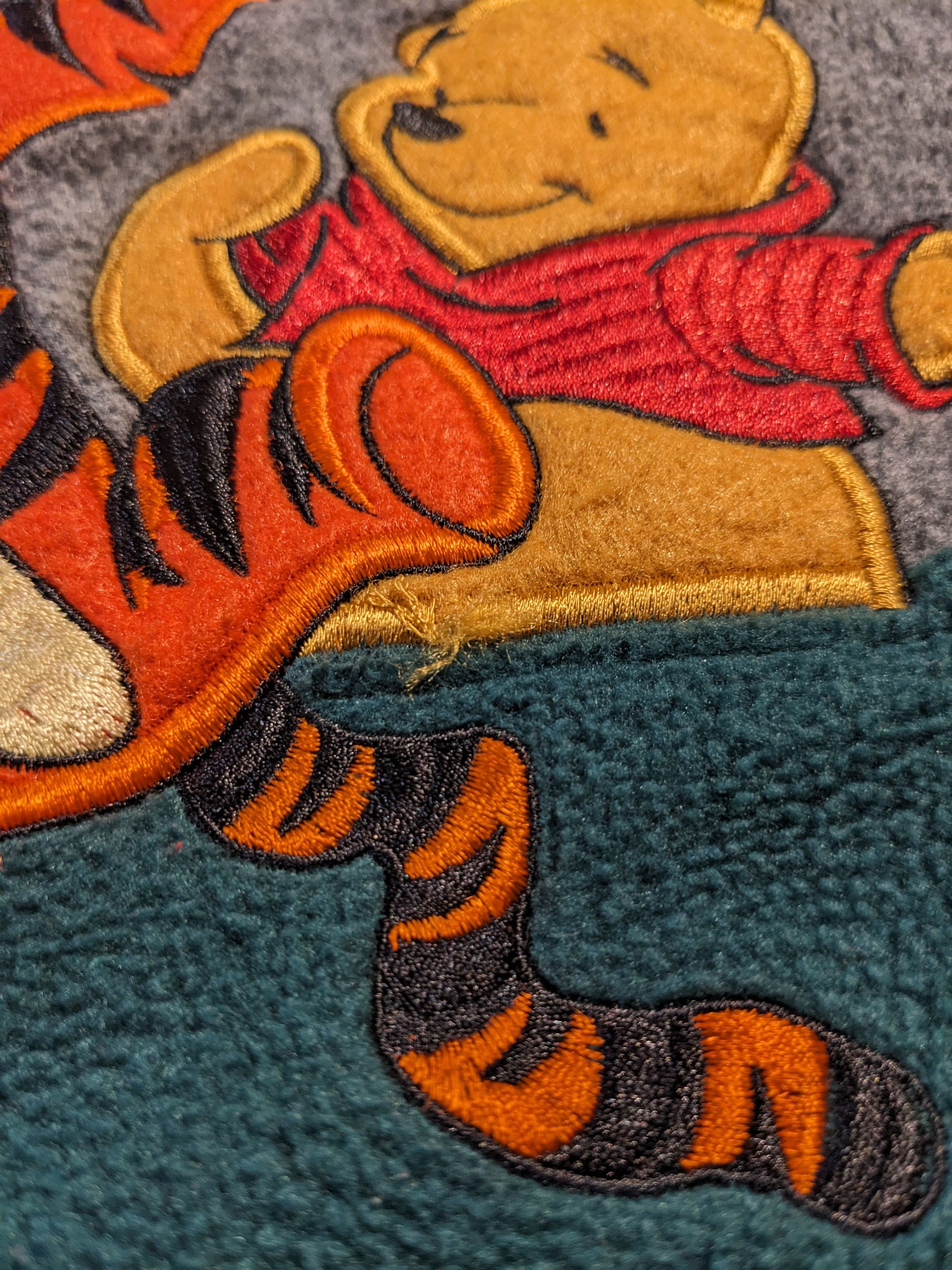 Disney × Vintage Vintage 90s Winnie the Pooh Eeyore Tigger Fleece Sweatshirt Size US M / EU 48-50 / 2 - 5 Thumbnail