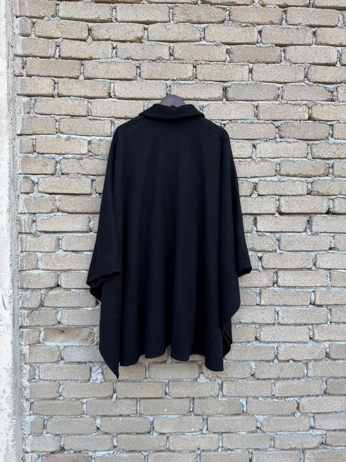 Loro Piana Loro Piana Poncho Size US M / EU 48-50 / 2 - 12 Thumbnail