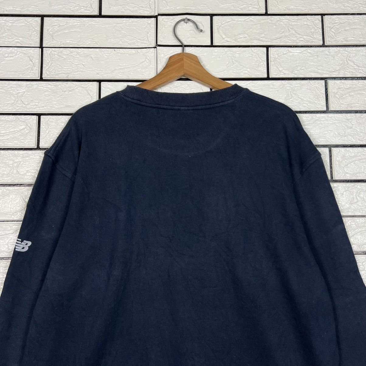 New Balance NEW BALANCE Small Logo Crewneck Sweatshirt #4276-C194 Size US L / EU 52-54 / 3 - 14 Thumbnail