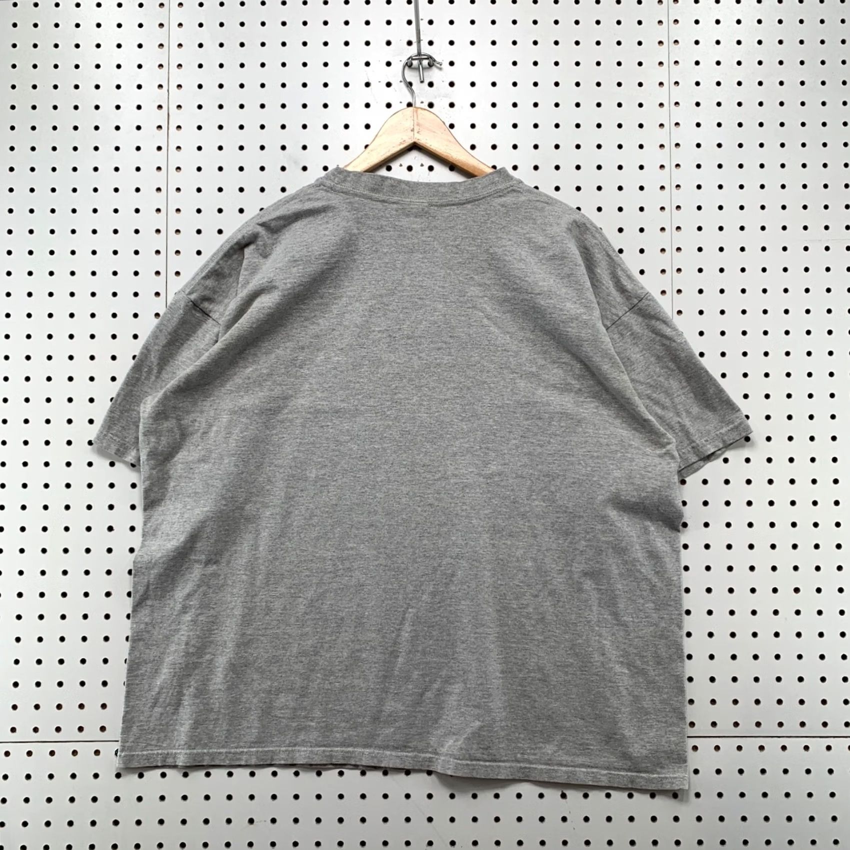 Nike VINTAGE Nike Basketball Shirt Mens XL Gray Embroidered Size US XL / EU 56 / 4 - 3 Thumbnail