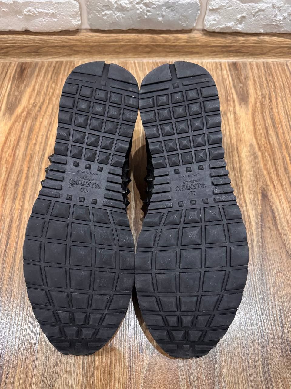Valentino Valentino Leather Suede Rockrunner Stud Sneakers Size 43 Size US 10 / EU 43 - 12 Thumbnail