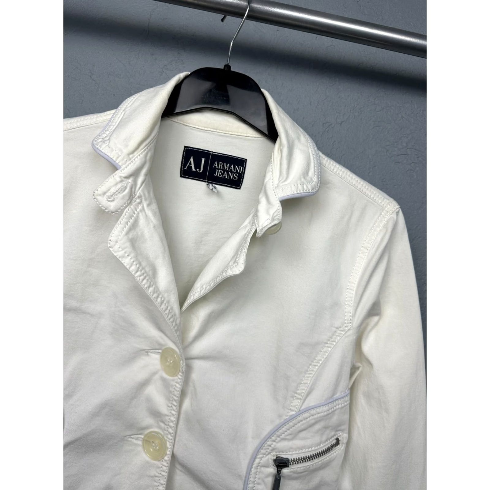 Vintage VINTAGE Armani Jeans Womens Jacket Blazer Size USA 10 White Cotton Solid 2000s Designer Size 36" / US 14 / IT 50 - 2 Thumbnail