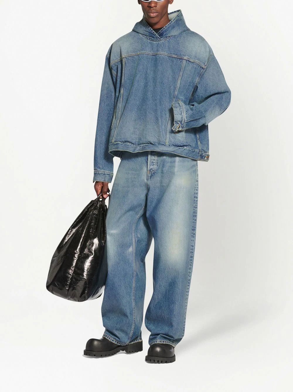 Balenciaga o1s1wg110525 Pull-Over Jacket in Blue Size US S / EU 44-46 / 1 - 1 Thumbnail