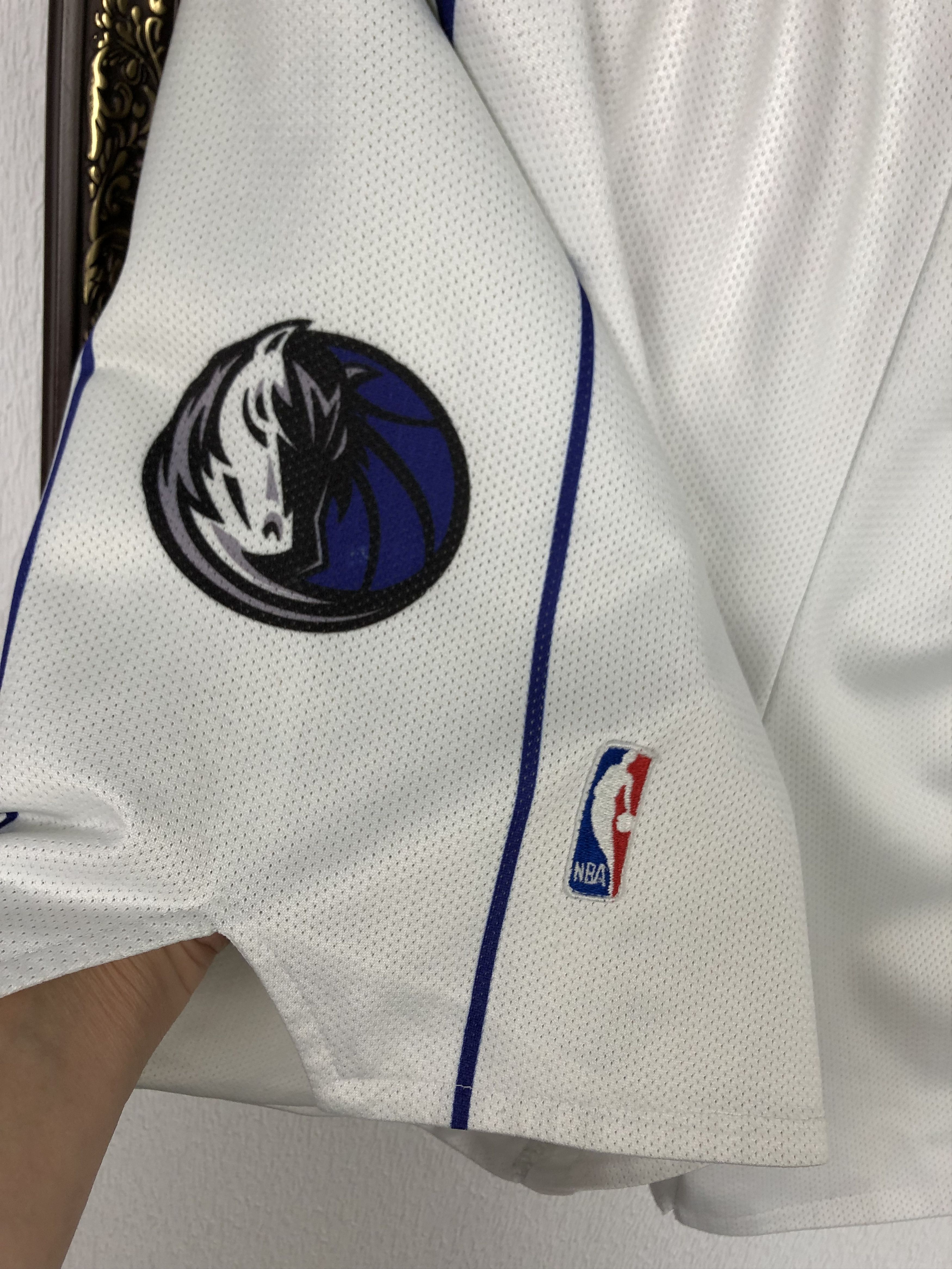 Champion Vintage 90's Champion Dallas Mavericks NBA Shorts M Size US 32 / EU 48 - 4 Thumbnail
