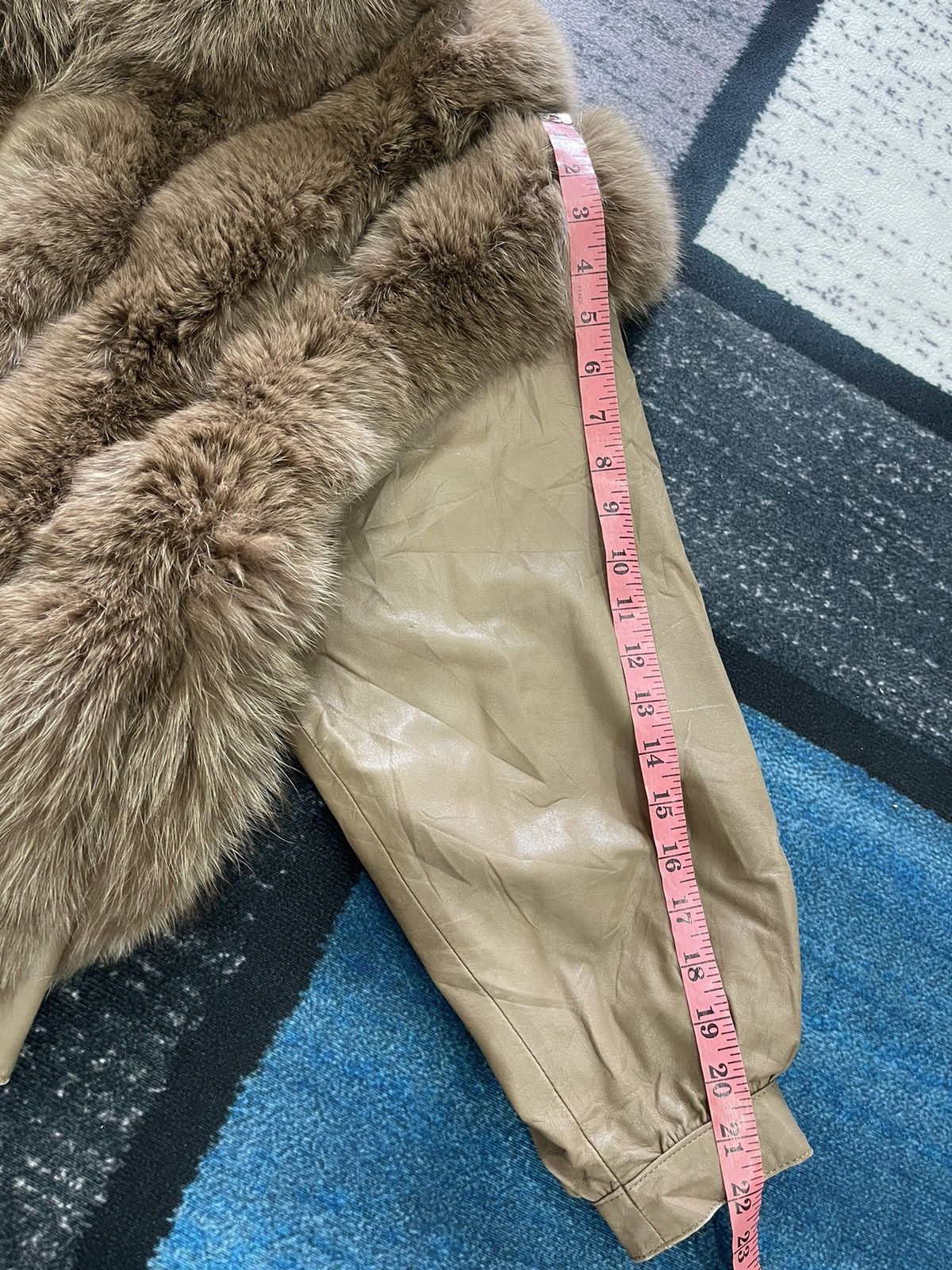 Vintage VINTAGE REAL FUR NICE LEATHER JACKET Size US M / EU 48-50 / 2 - 20 Thumbnail