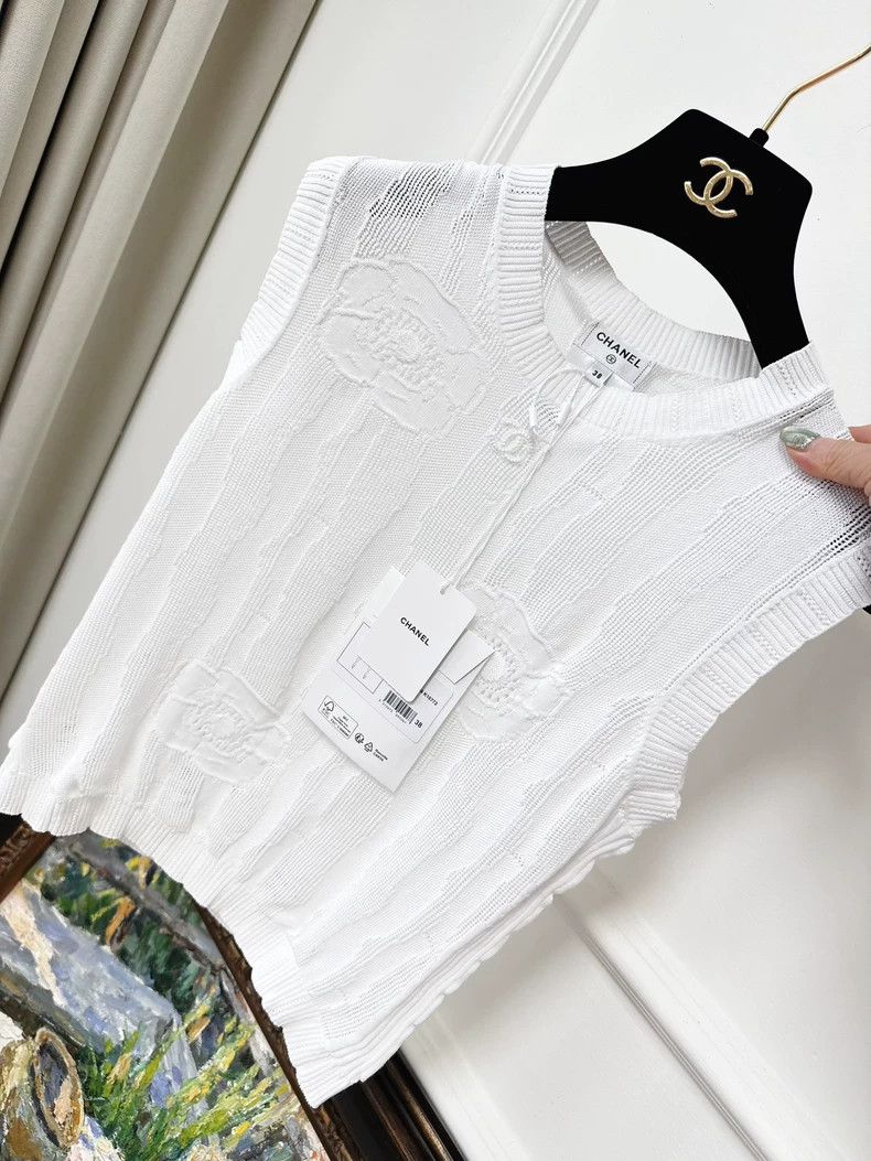 Chanel Chanel 23s spring and summer white hollow sleeveless camel Size XS / US 0-2 / IT 36-38 - 2 Thumbnail