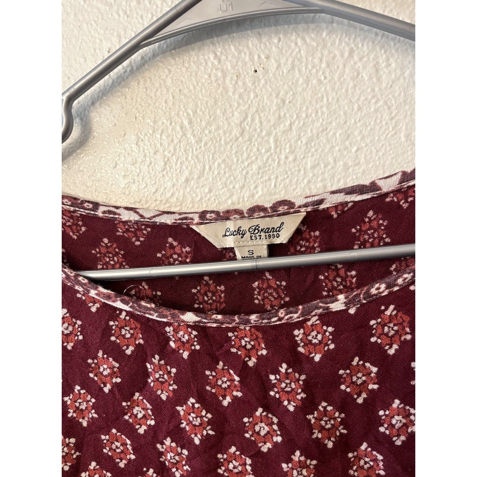 Lucky Brand Lucky Brand Top Small 3/4 Slv Pullover Pink Floral Boho Hippy Live In Love Size S / US 4 / IT 40 - 2 Thumbnail