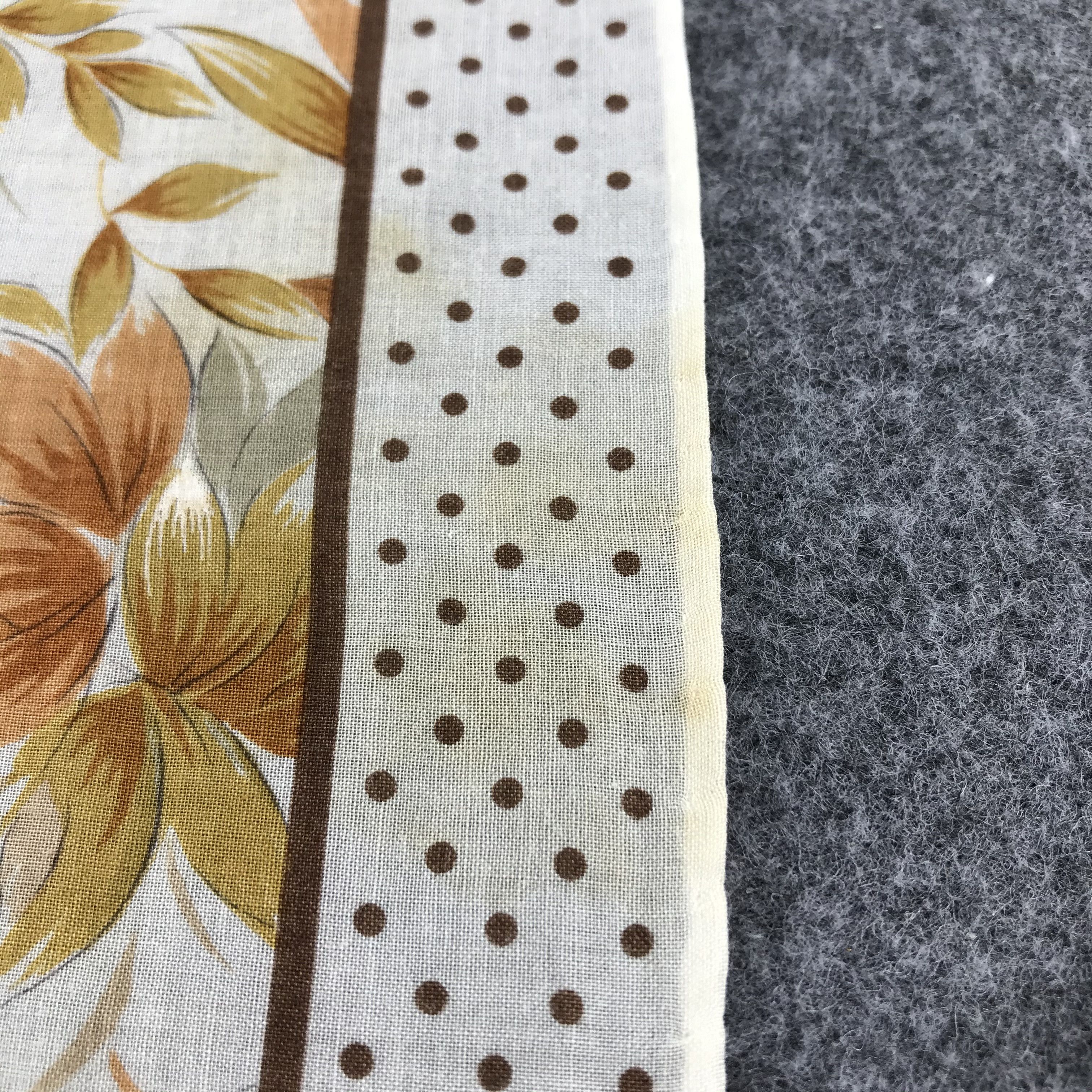 Yves Saint Laurent YSL Floral Handkerchief Neckerchief Bandana H459 Size ONE SIZE - 7 Thumbnail