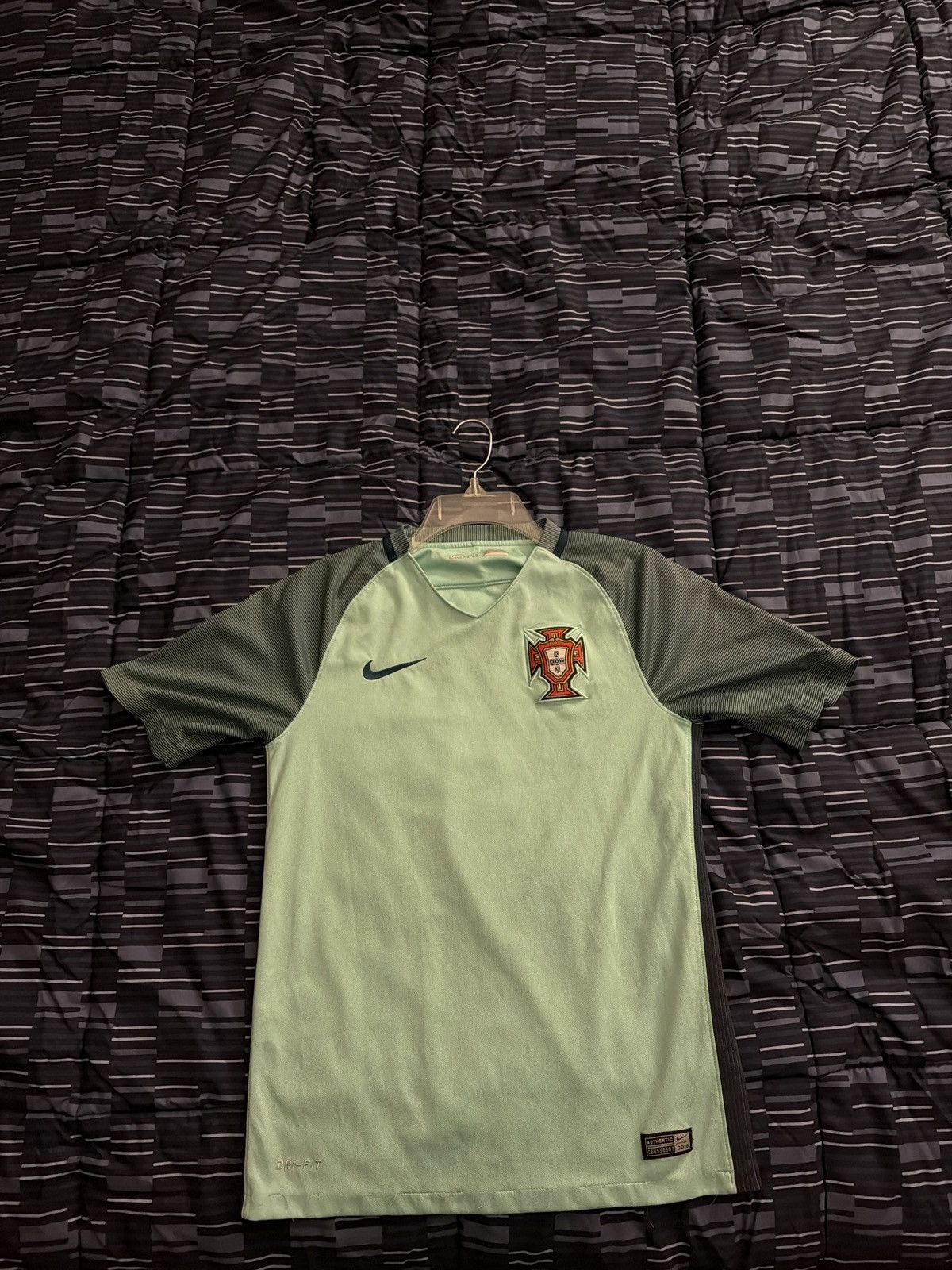 Nike Portugal 2016 Euro Away Kit Size US S / EU 44-46 / 1 - 1 Thumbnail