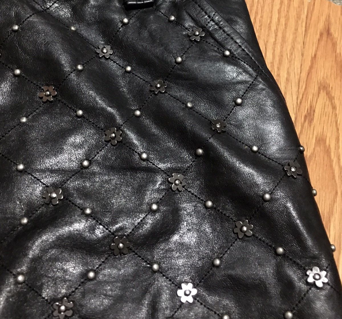 Leather × Moschino MOSCHINO Black Sheep Leather Studded Mini Skirt EU38 US8 Size 28" / US 6 / IT 42 - 7 Thumbnail