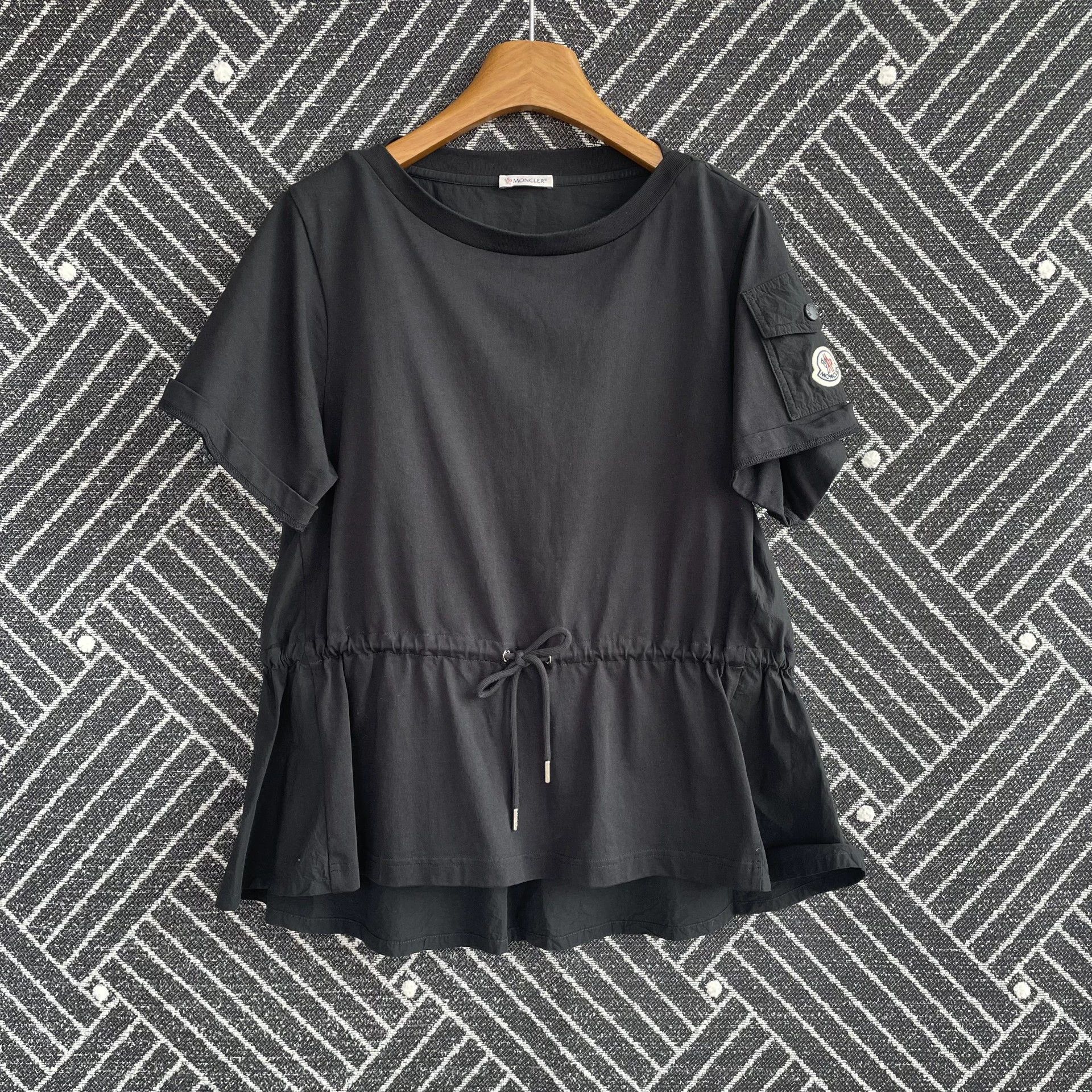 Moncler Moncler Colorblock Short Tee Women's Black XS 99 New Size XS / US 0-2 / IT 36-38 - 1 Thumbnail