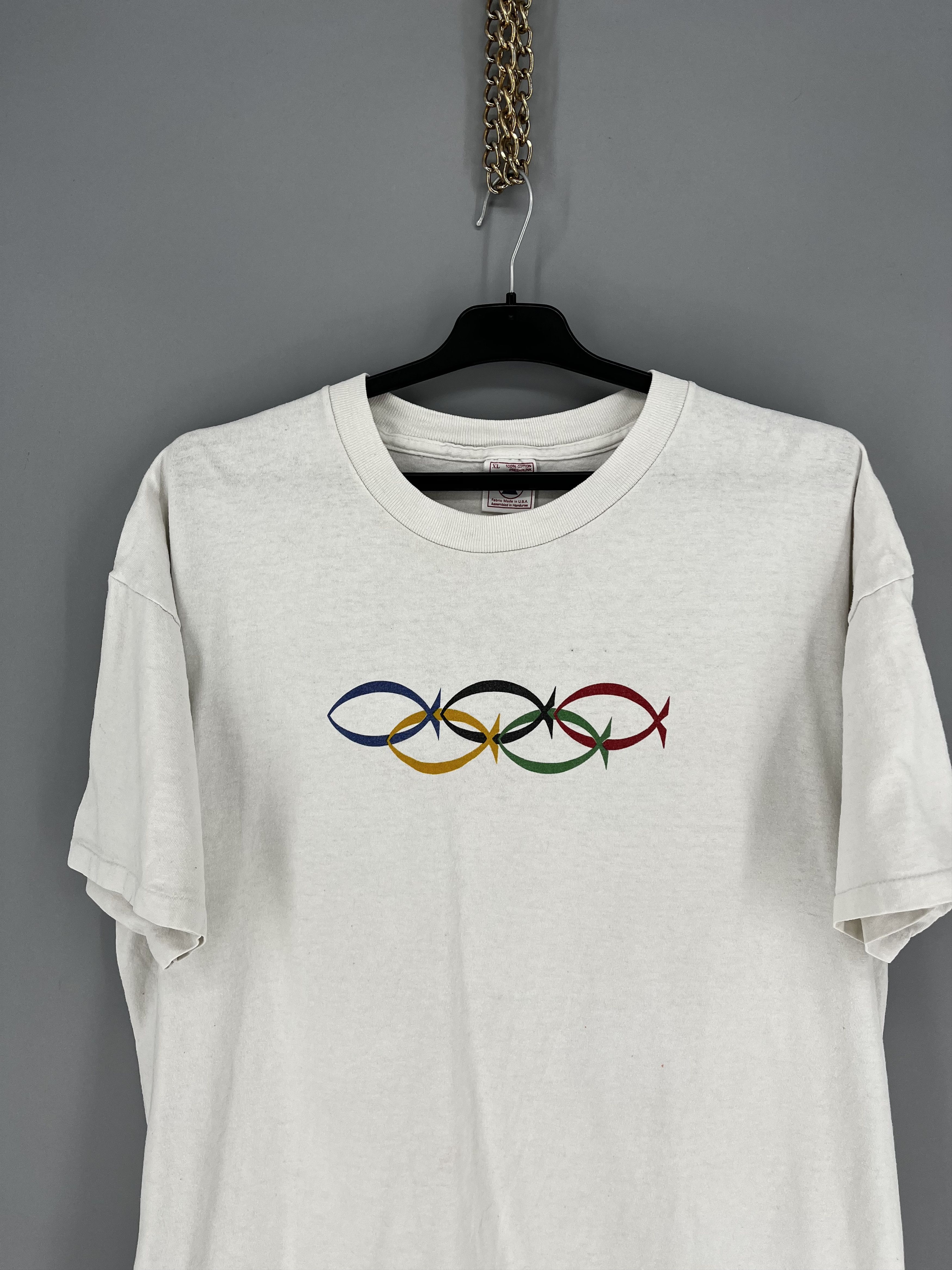Vintage Vintage 1990s Olympics John 3:16 Jesus Tee Thrashed T-Shirt Size US L / EU 52-54 / 3 - 7 Thumbnail