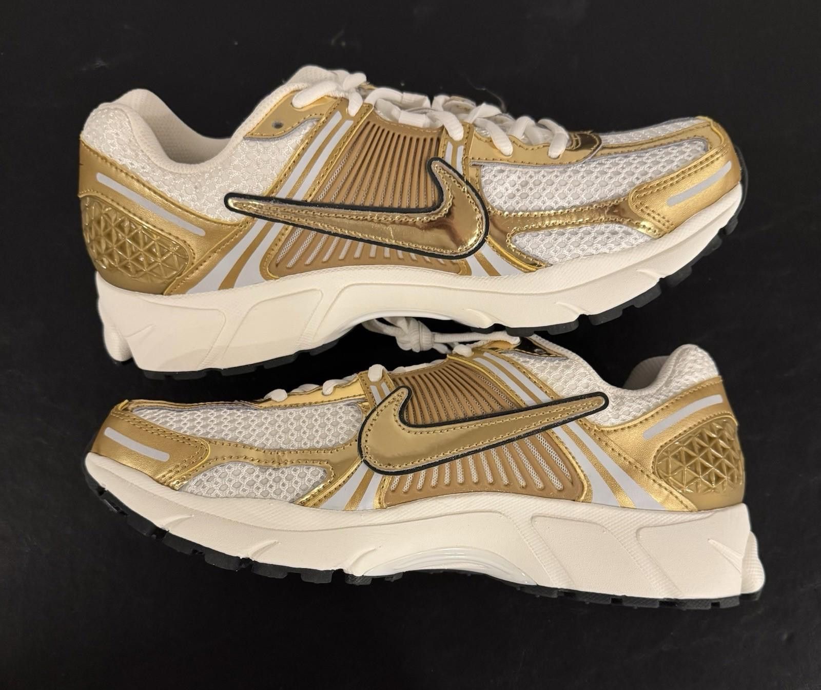 Nike Size 12 - Nike Air Zoom Vomero 5 Metallic Gold W Size US 12 / IT 42 - 2 Thumbnail